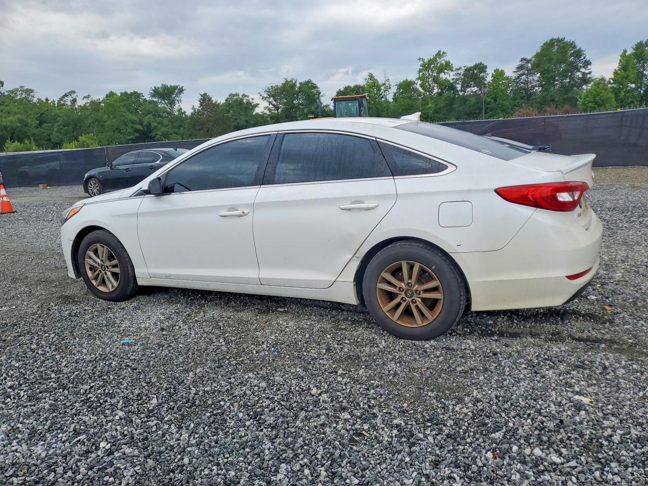 2015 Hyundai Sonata Se White vin: 5NPE24AF6FH038029