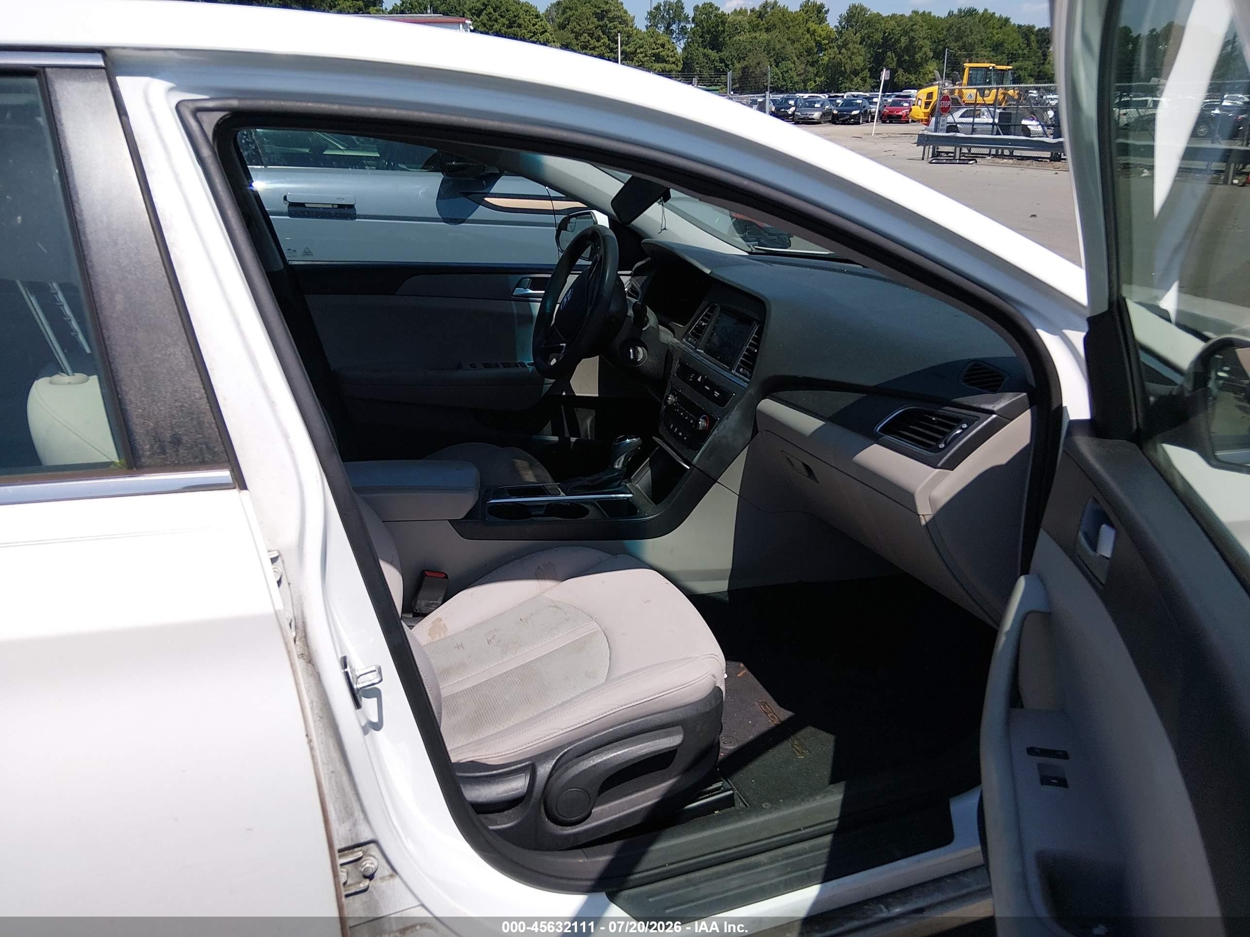 2015 Hyundai Sonata Se White vin: 5NPE24AF6FH075307