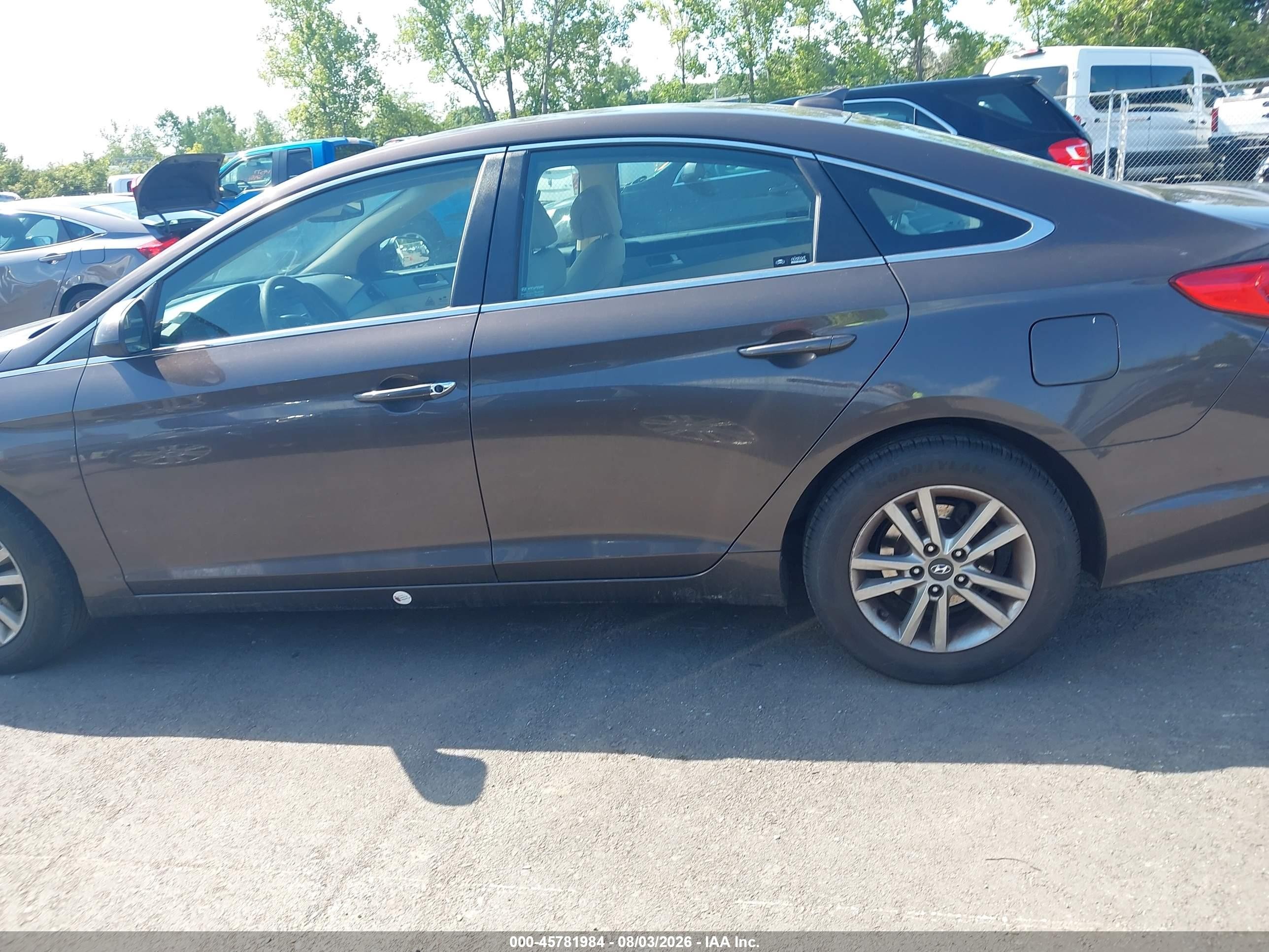 2015 Hyundai Sonata Se Коричневый vin: 5NPE24AF6FH159353