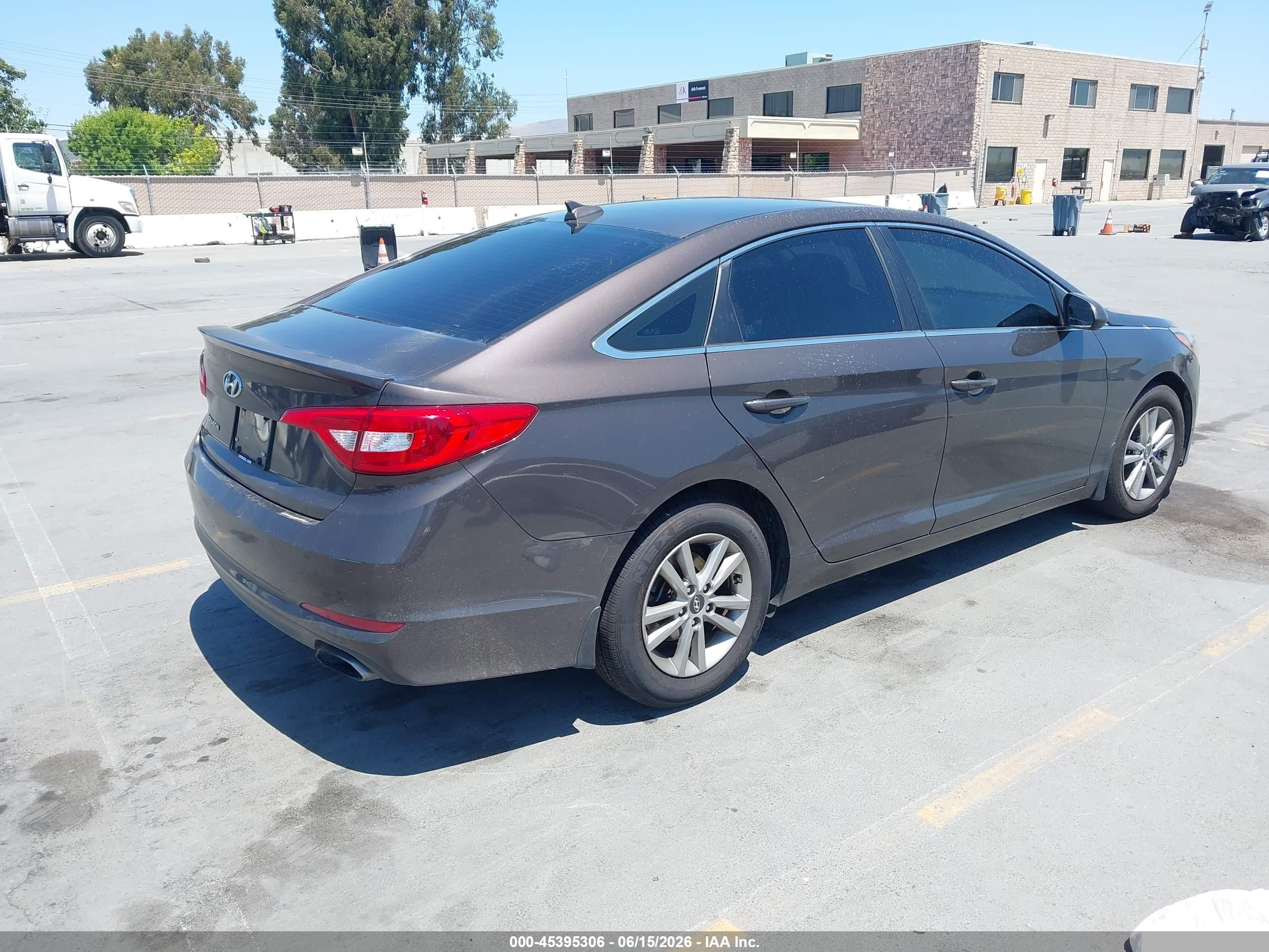 2015 Hyundai Sonata Se Brown vin: 5NPE24AF6FH189856