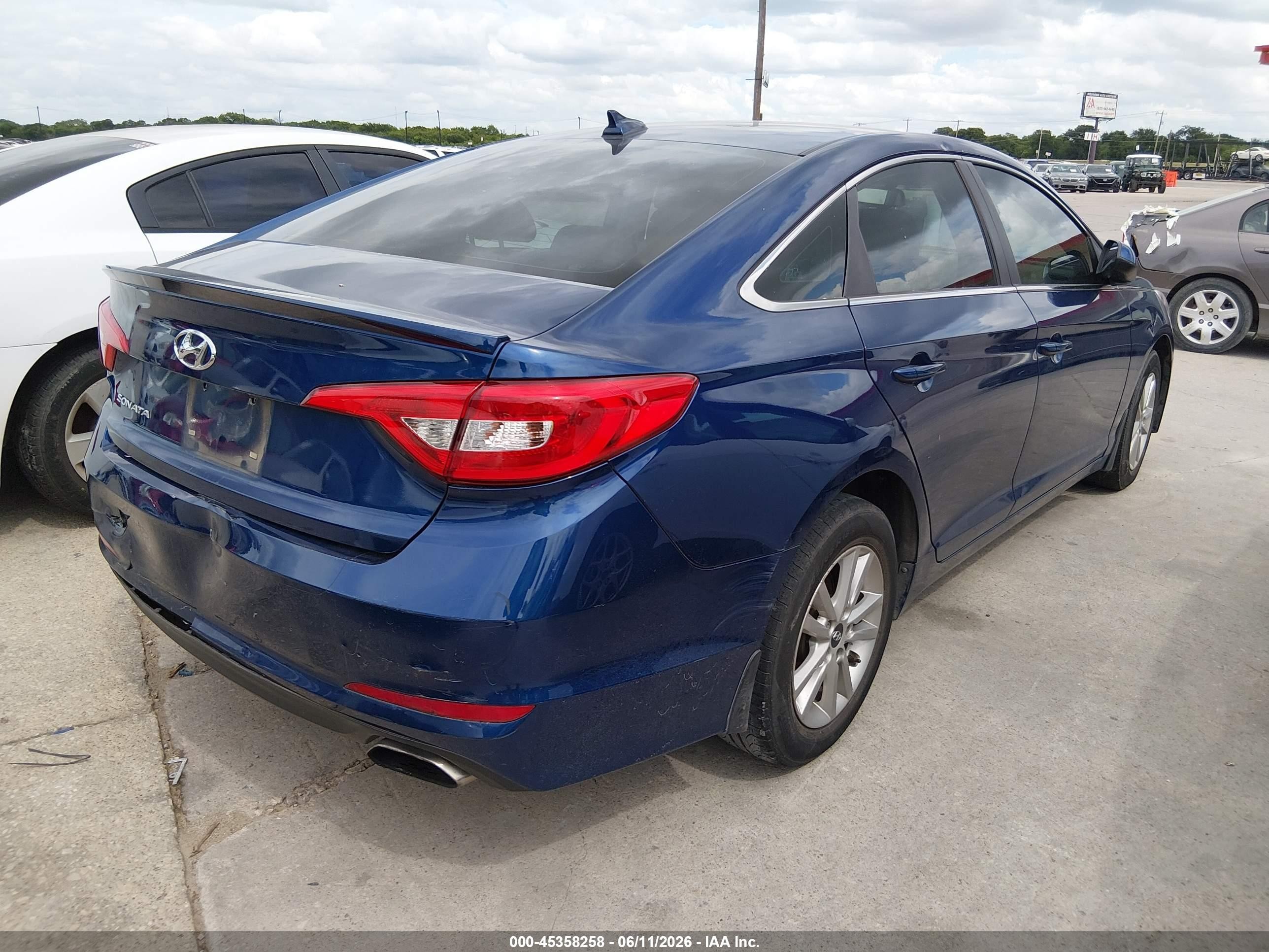 2015 Hyundai Sonata Se Blue vin: 5NPE24AF6FH217610
