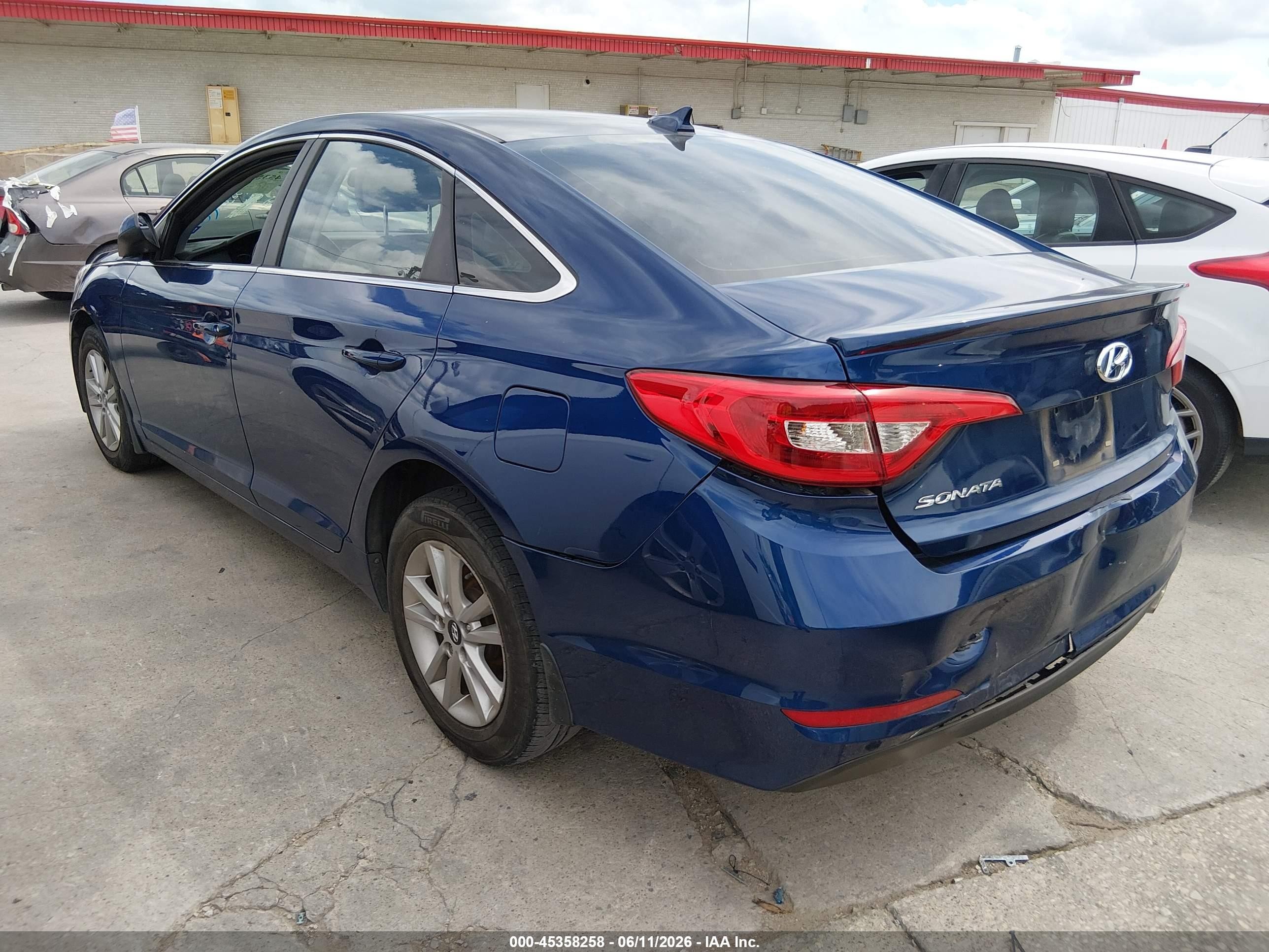 2015 Hyundai Sonata Se Blue vin: 5NPE24AF6FH217610