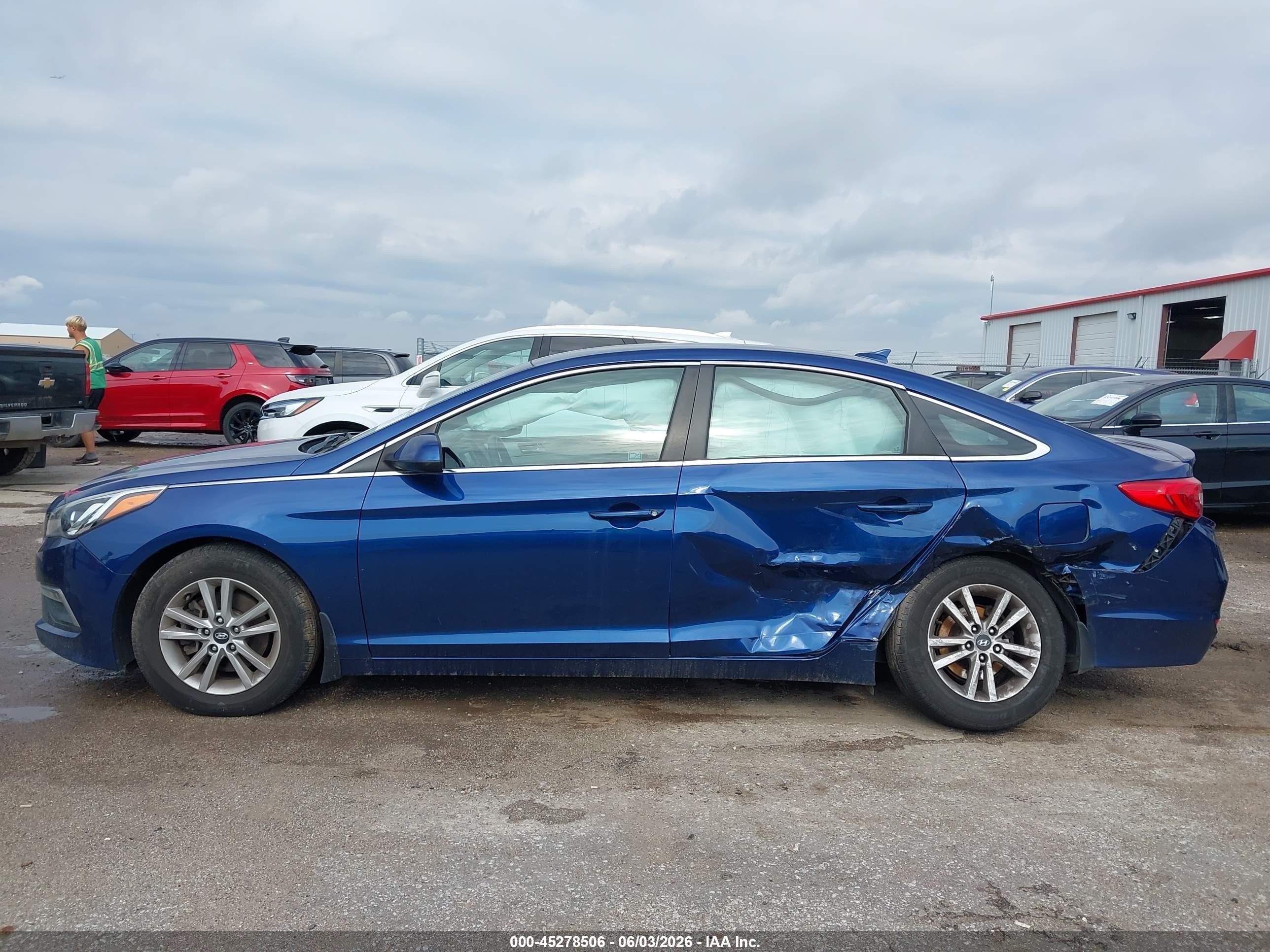 2015 Hyundai Sonata Se Blue vin: 5NPE24AF6FH220183