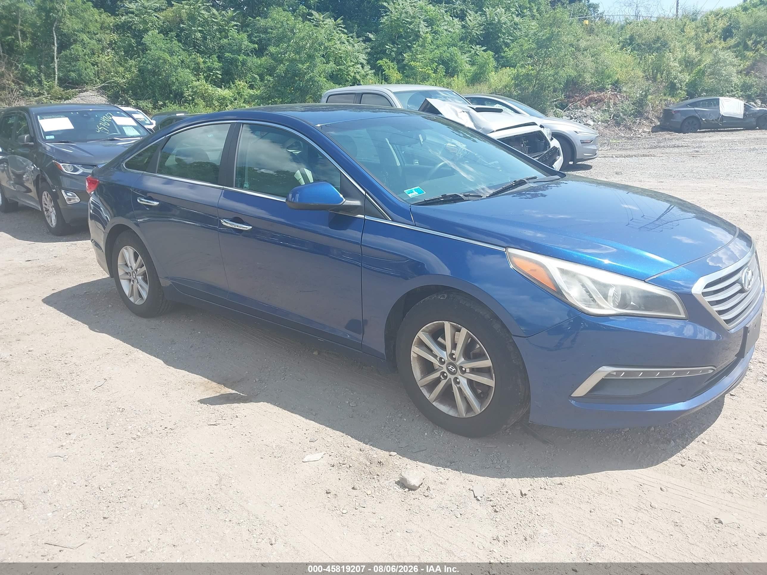 2015 Hyundai Sonata Se Синий vin: 5NPE24AF6FH251028