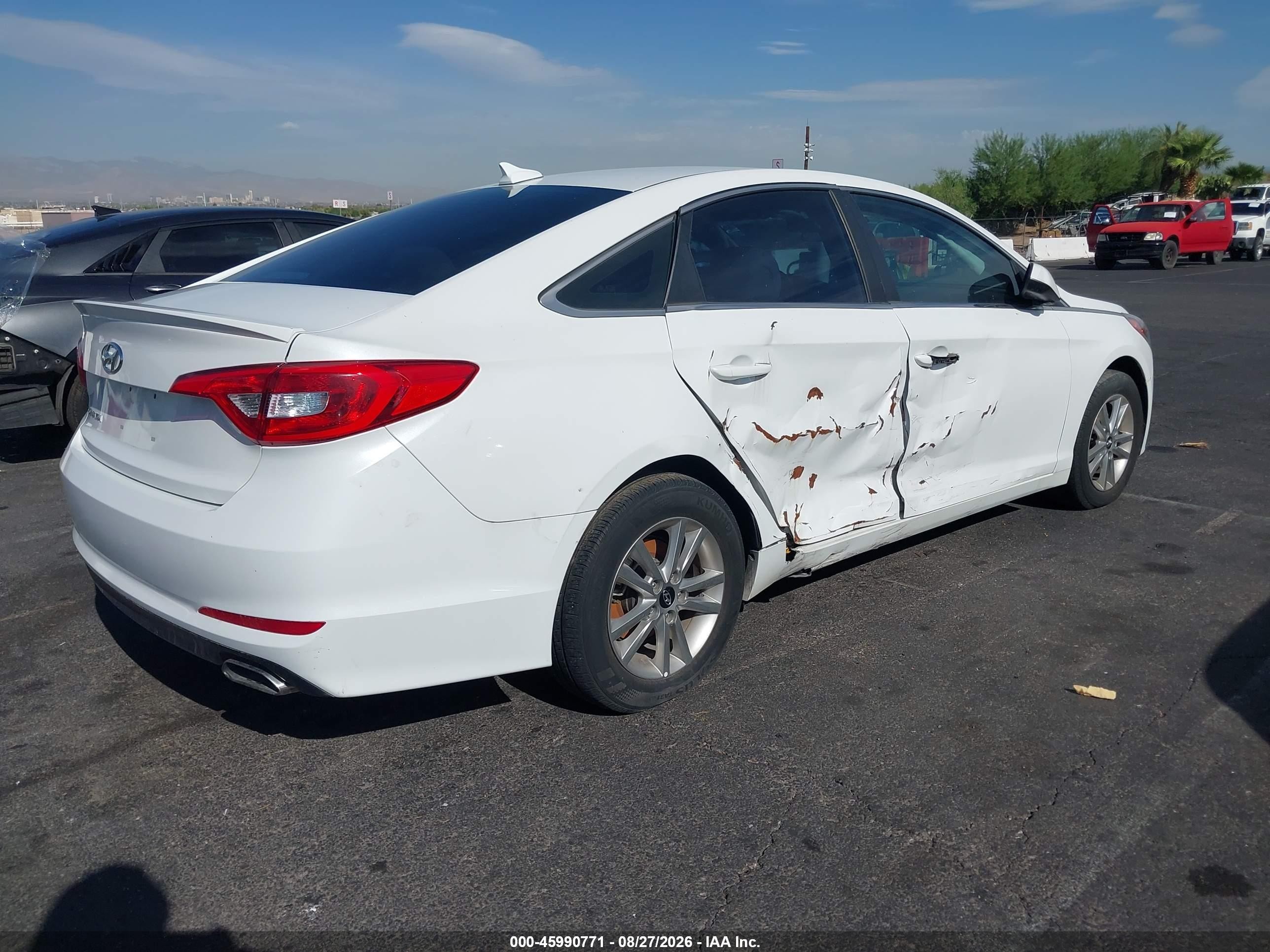 2017 Hyundai Sonata   White vin: 5NPE24AF6HH542728