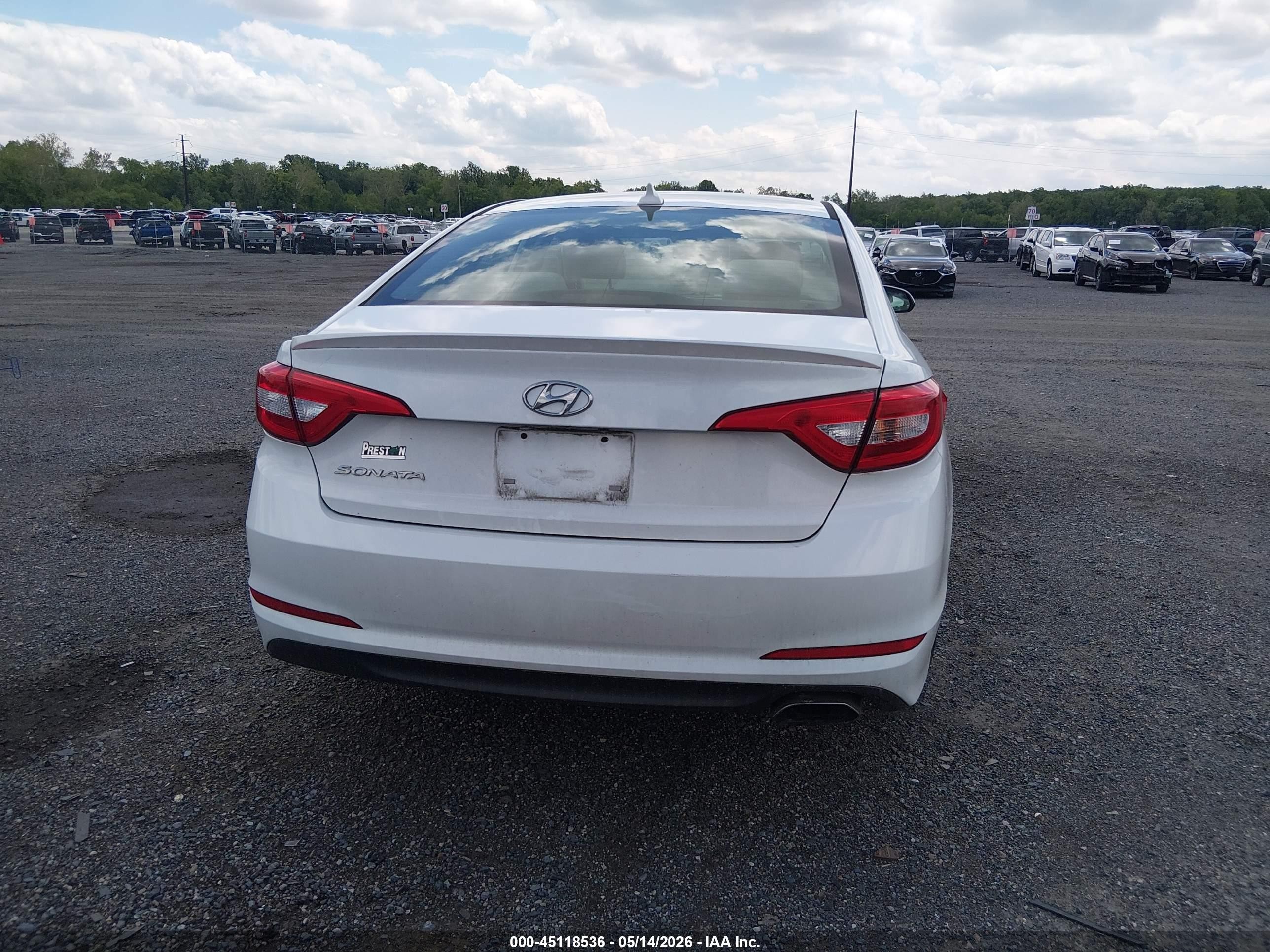 2017 Hyundai Sonata Белый vin: 5NPE24AF6HH544186