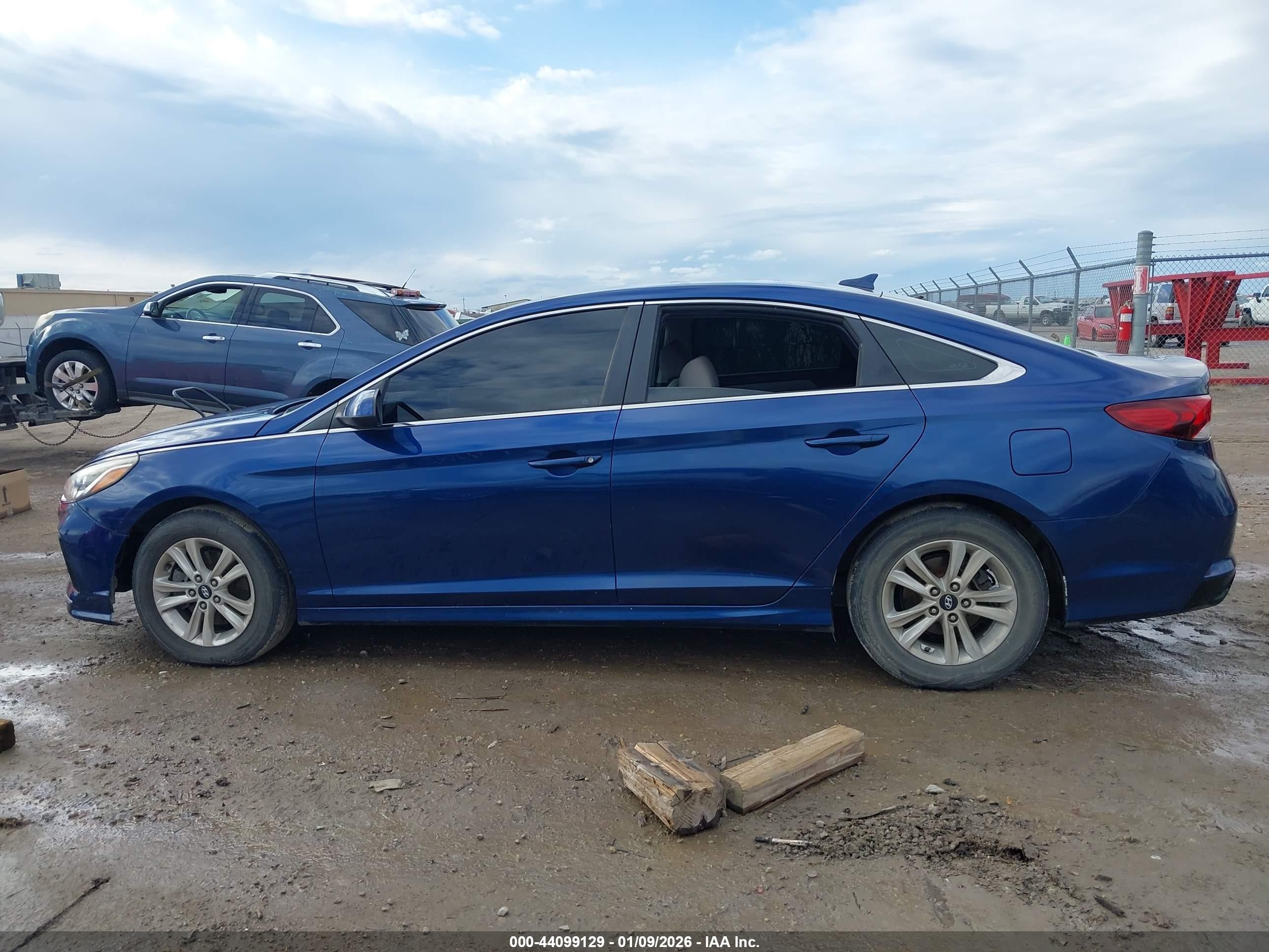 2018 Hyundai Sonata Se Синий vin: 5NPE24AF6JH654791