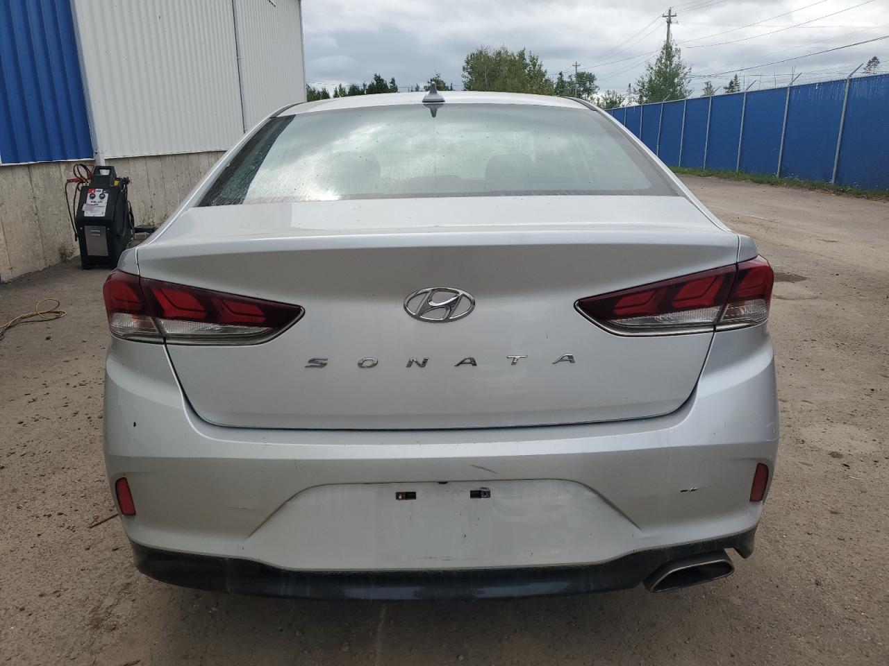2018 Hyundai Sonata Se Silver vin: 5NPE24AF6JH703634
