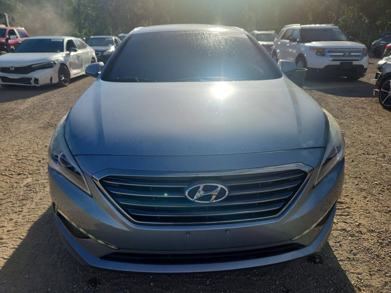 2015 Hyundai Sonata Se Серебряный vin: 5NPE24AF7FH005895