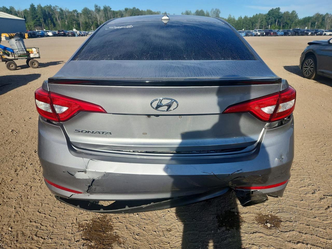 2015 Hyundai Sonata Se Серебряный vin: 5NPE24AF7FH005895