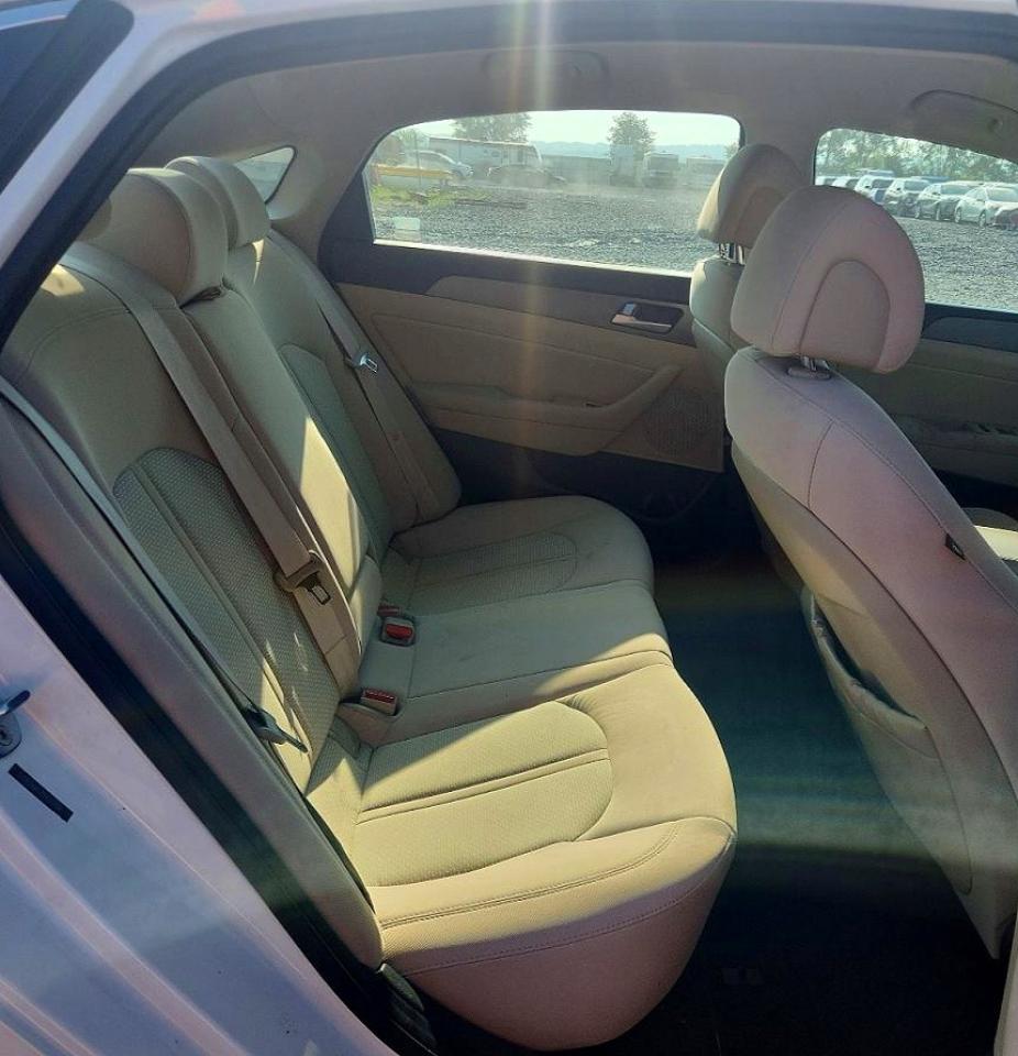 2015 Hyundai Sonata Se White vin: 5NPE24AF7FH010031