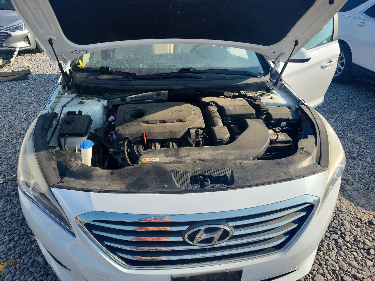 2015 Hyundai Sonata Se White vin: 5NPE24AF7FH010031