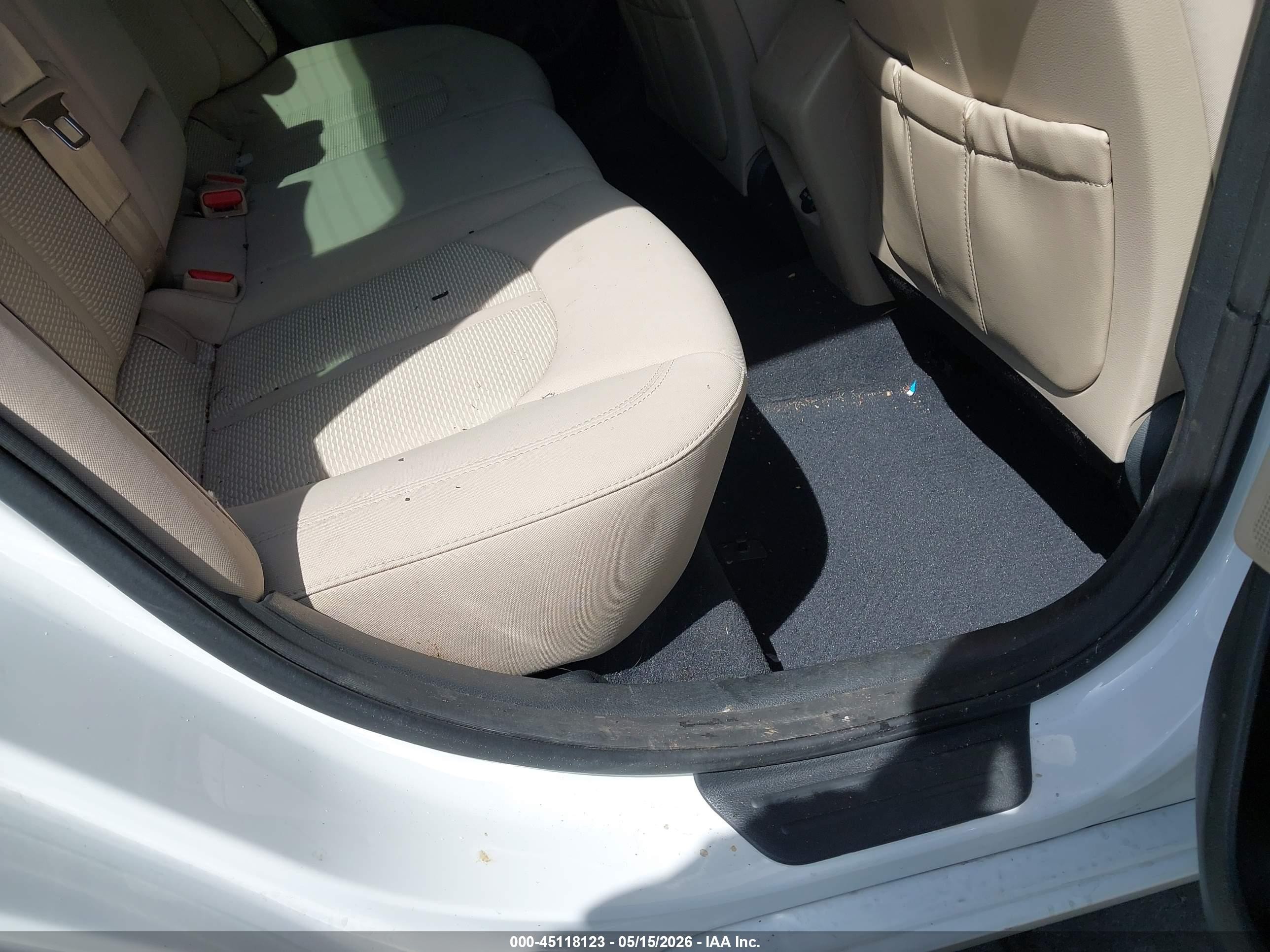 2015 Hyundai Sonata Se White vin: 5NPE24AF7FH030618