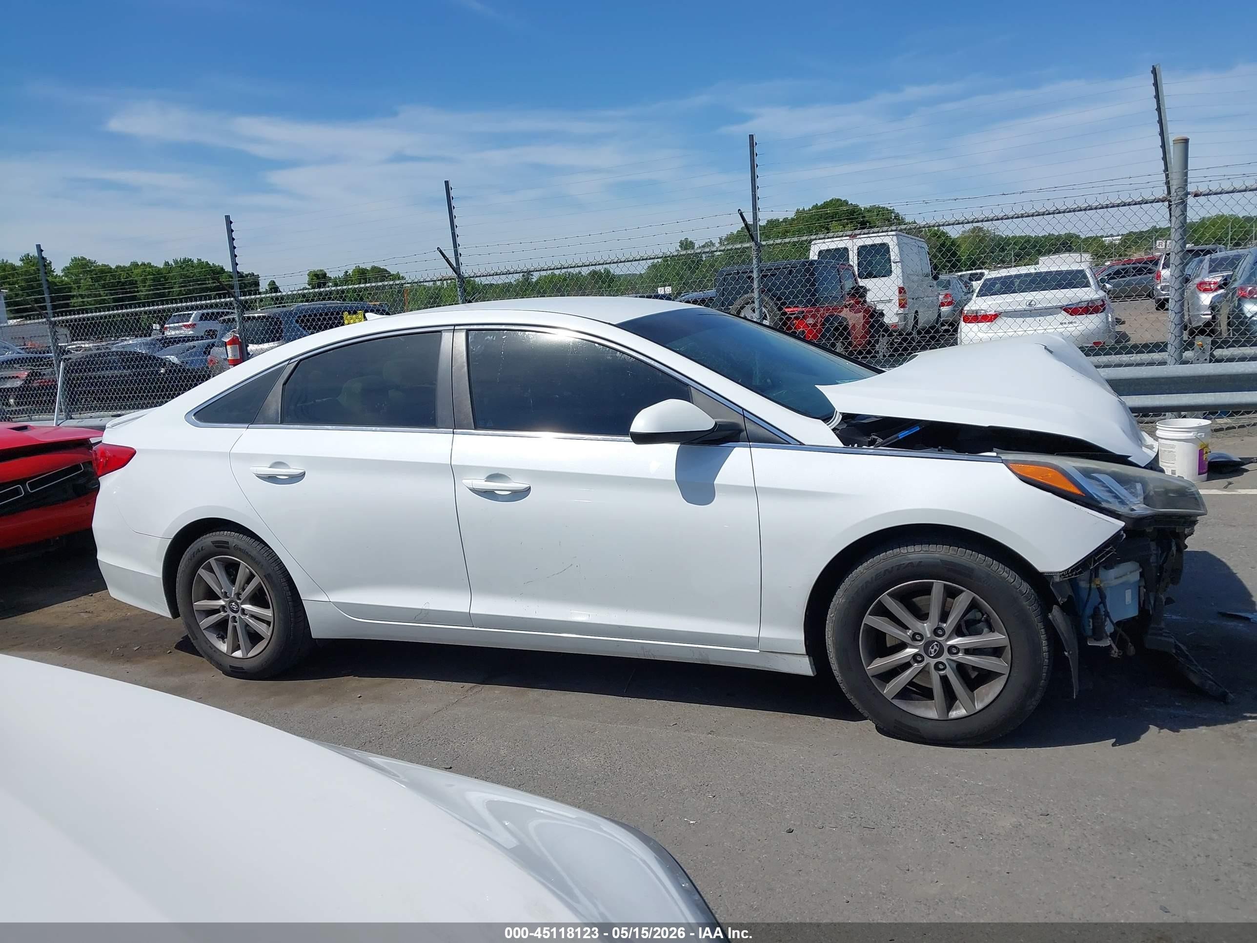 2015 Hyundai Sonata Se White vin: 5NPE24AF7FH030618