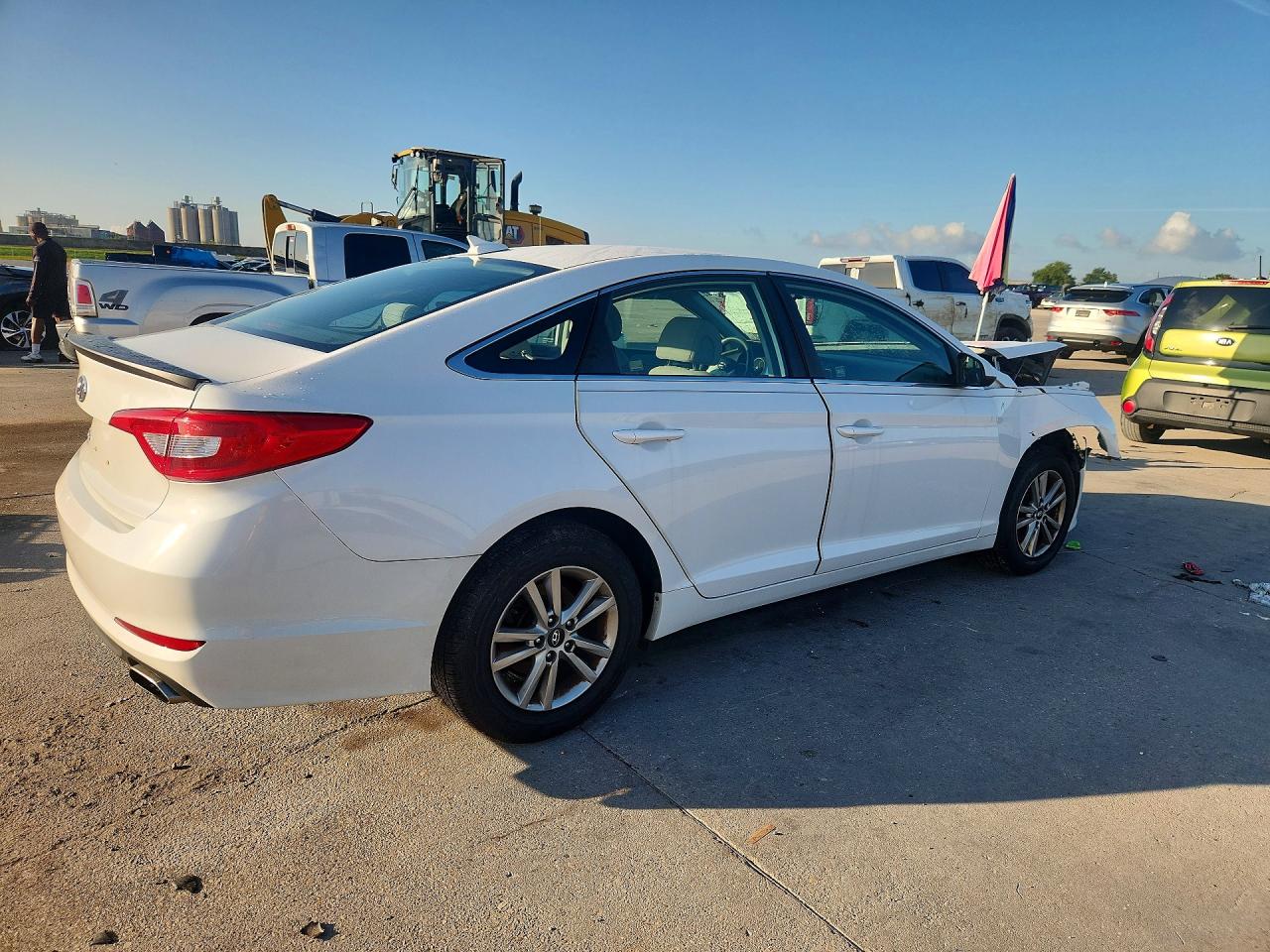 2015 Hyundai Sonata Se White vin: 5NPE24AF7FH033485