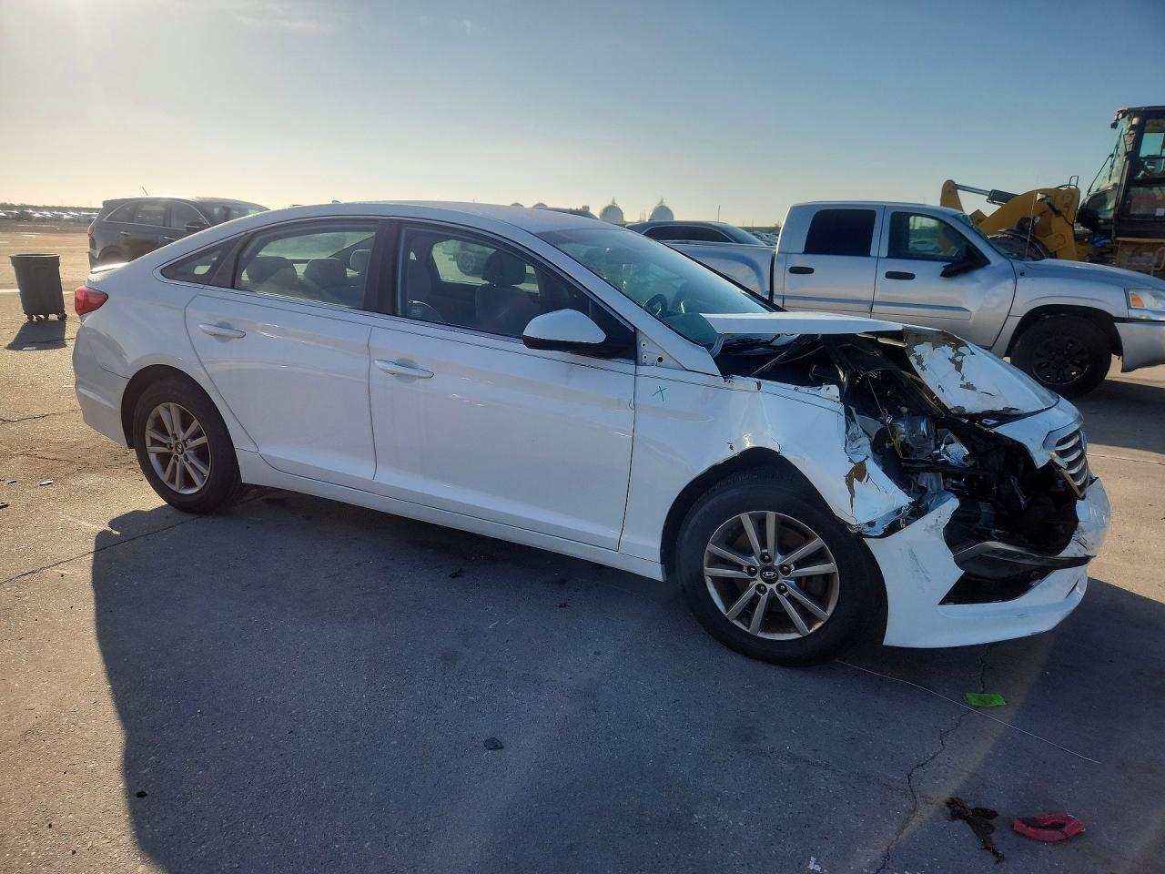 2015 Hyundai Sonata Se White vin: 5NPE24AF7FH033485