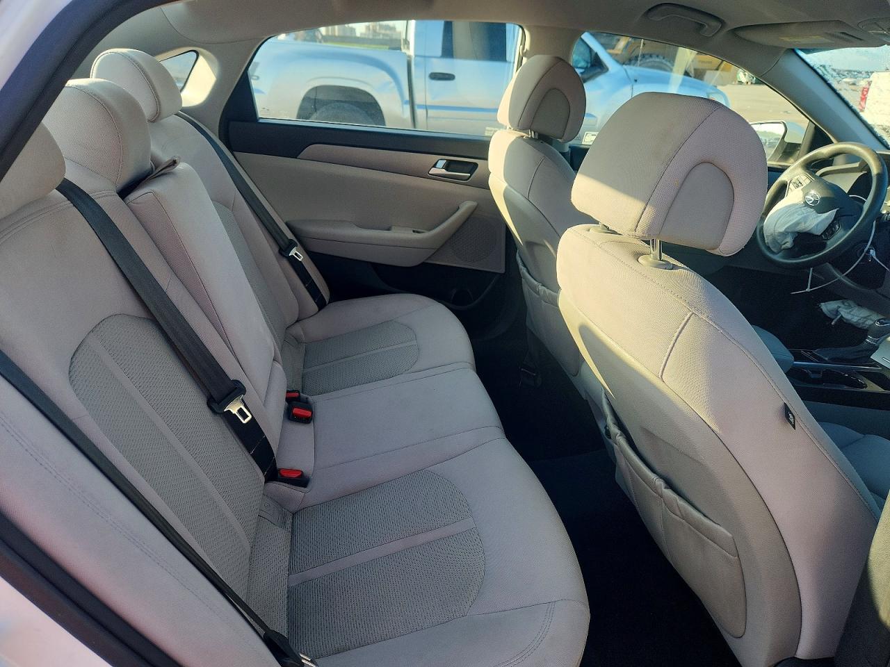 2015 Hyundai Sonata Se White vin: 5NPE24AF7FH033485