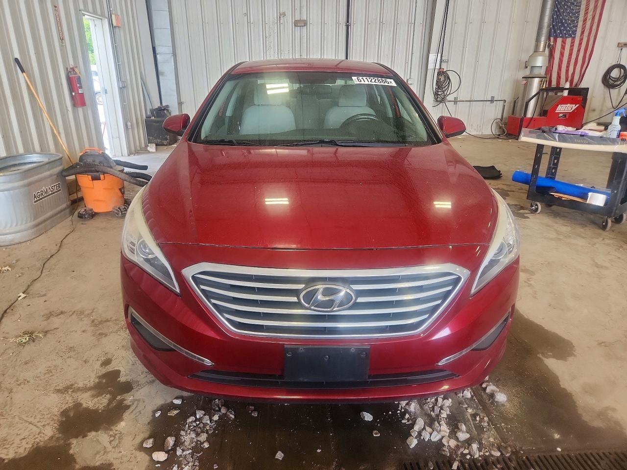 2015 Hyundai Sonata Se Burgundy vin: 5NPE24AF7FH068382