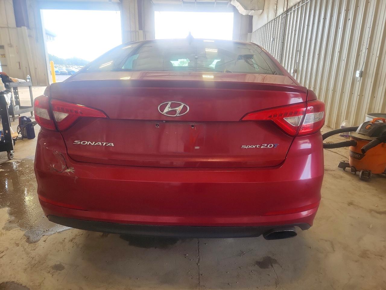 2015 Hyundai Sonata Se Burgundy vin: 5NPE24AF7FH068382