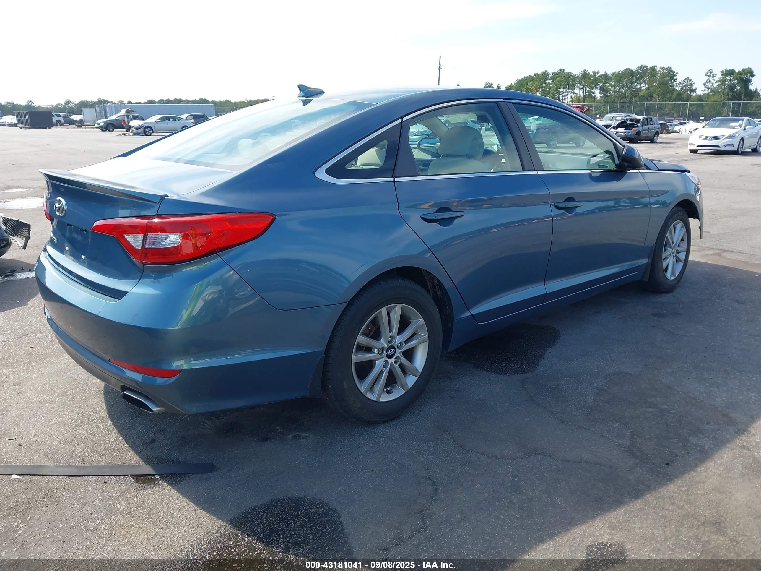 2015 Hyundai Sonata Se Синий vin: 5NPE24AF7FH093640