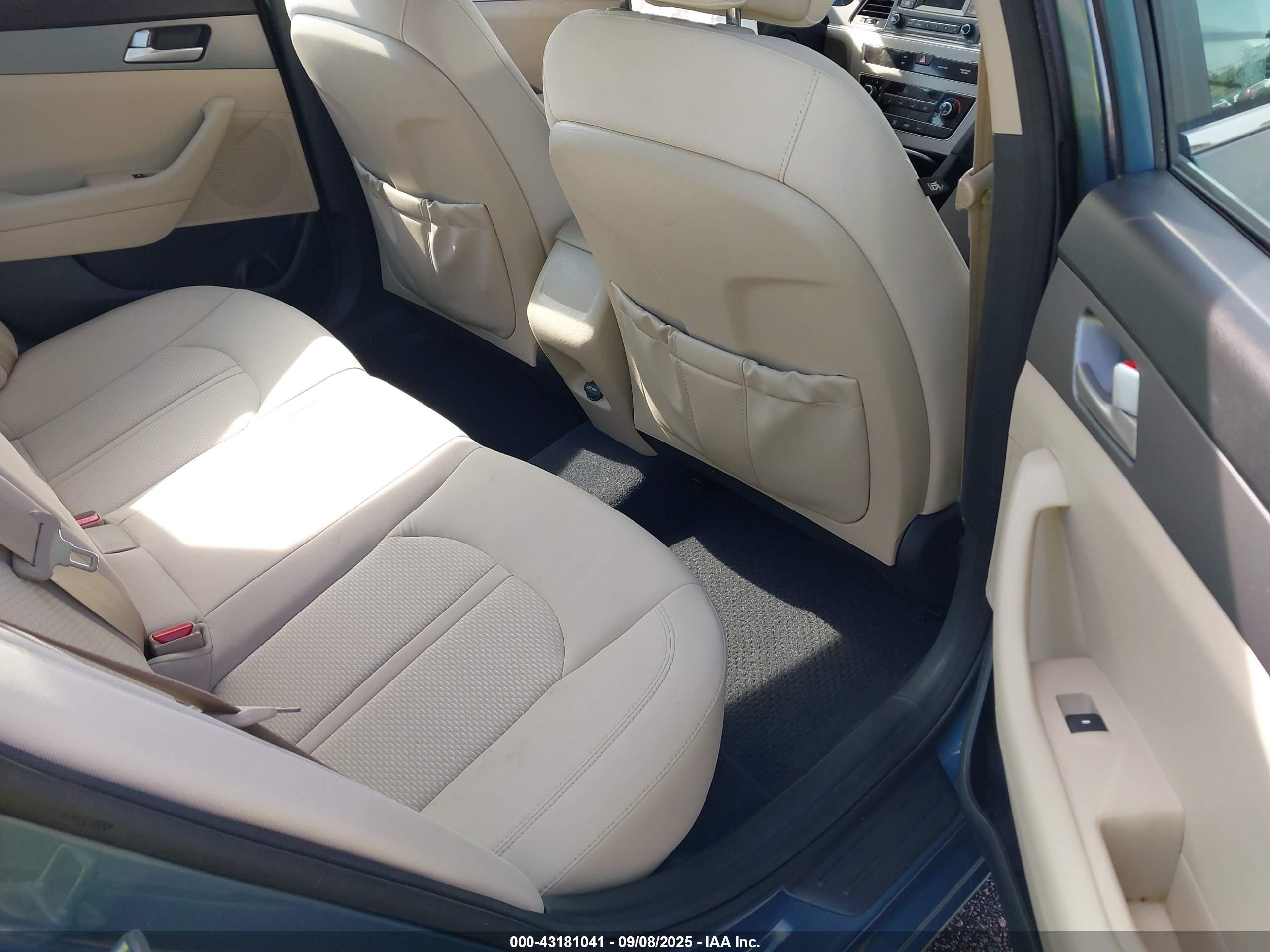2015 Hyundai Sonata Se Синий vin: 5NPE24AF7FH093640
