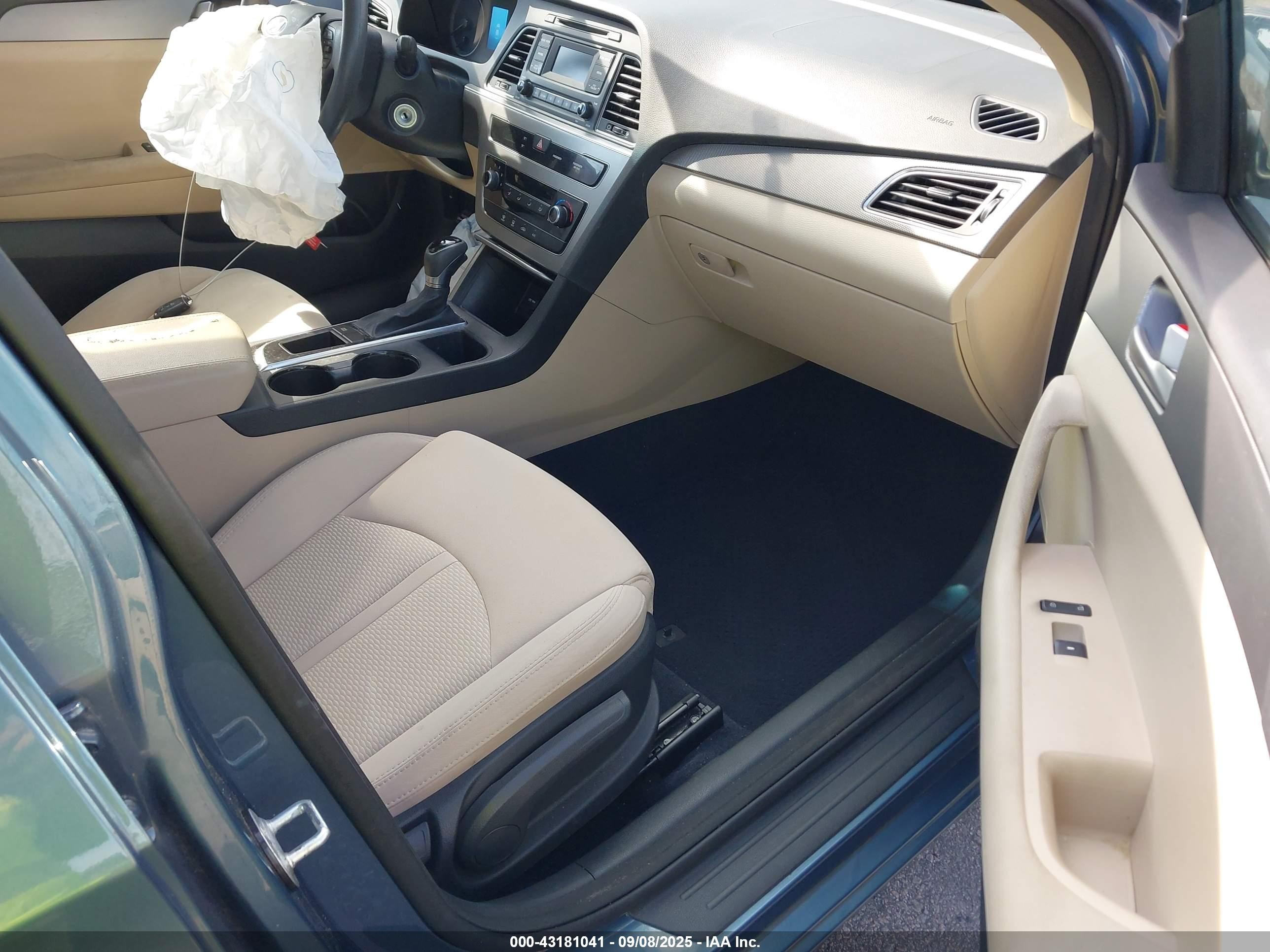 2015 Hyundai Sonata Se Синий vin: 5NPE24AF7FH093640