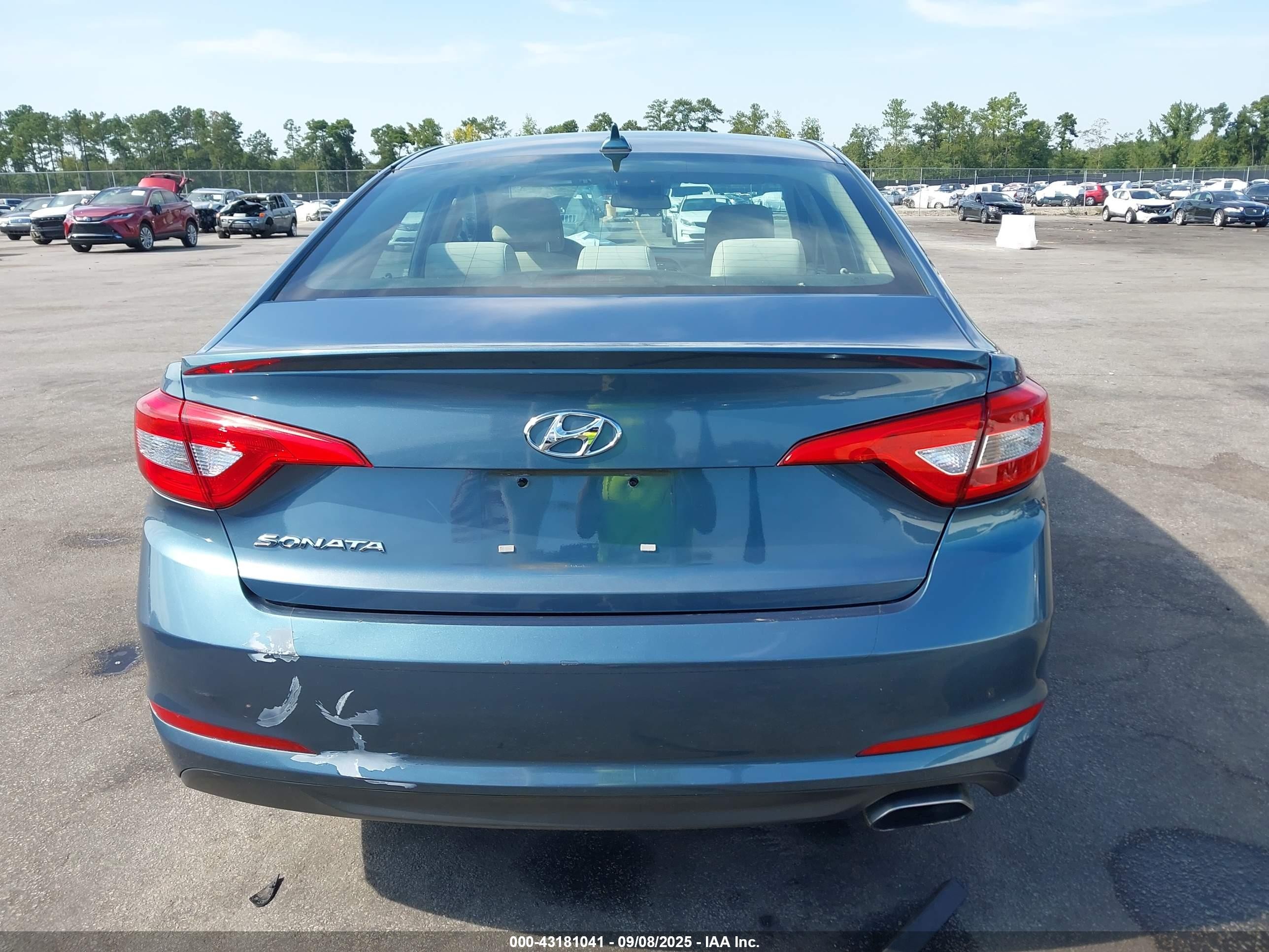 2015 Hyundai Sonata Se Синий vin: 5NPE24AF7FH093640