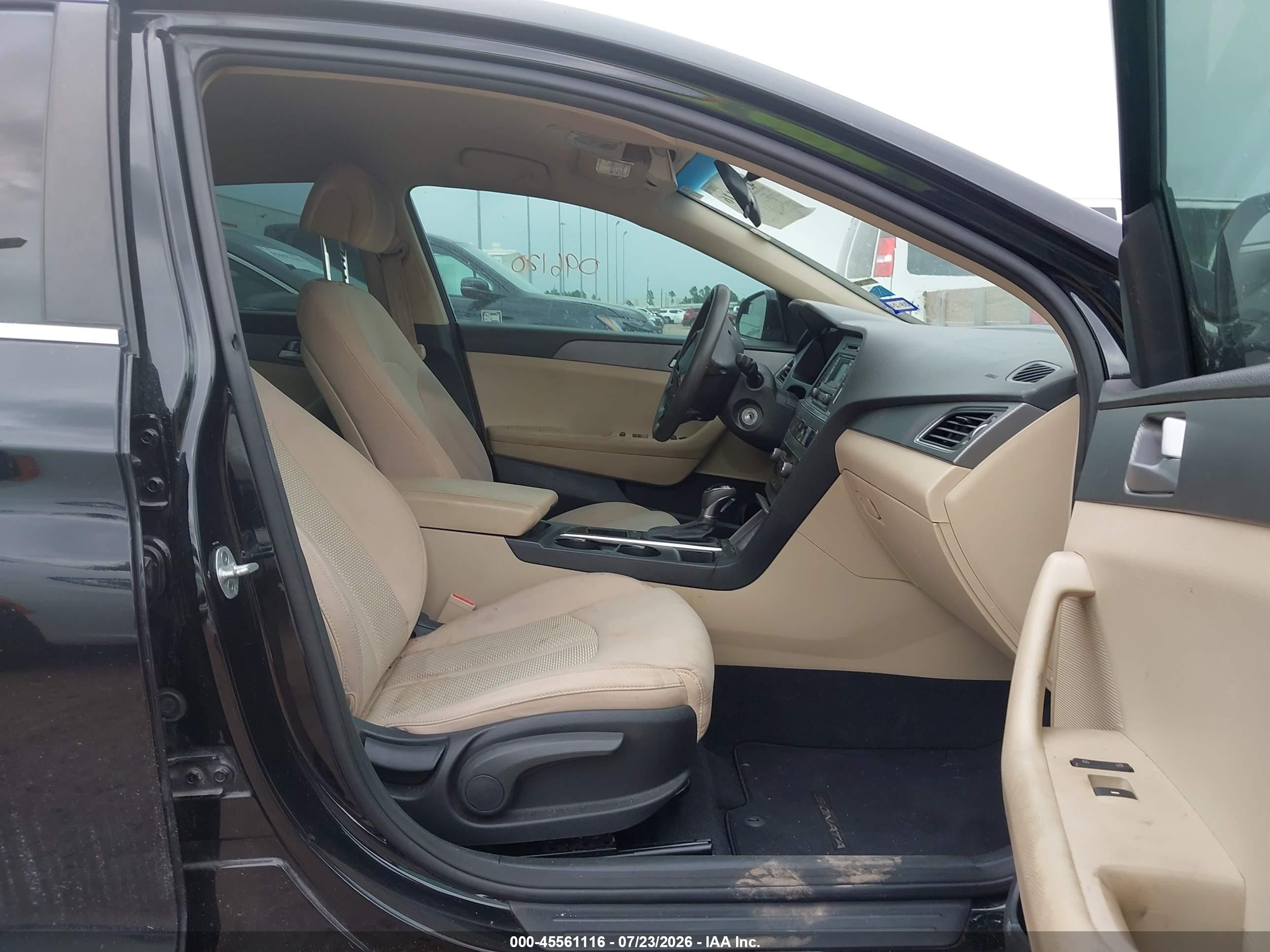2015 Hyundai Sonata Se Черный vin: 5NPE24AF7FH096120