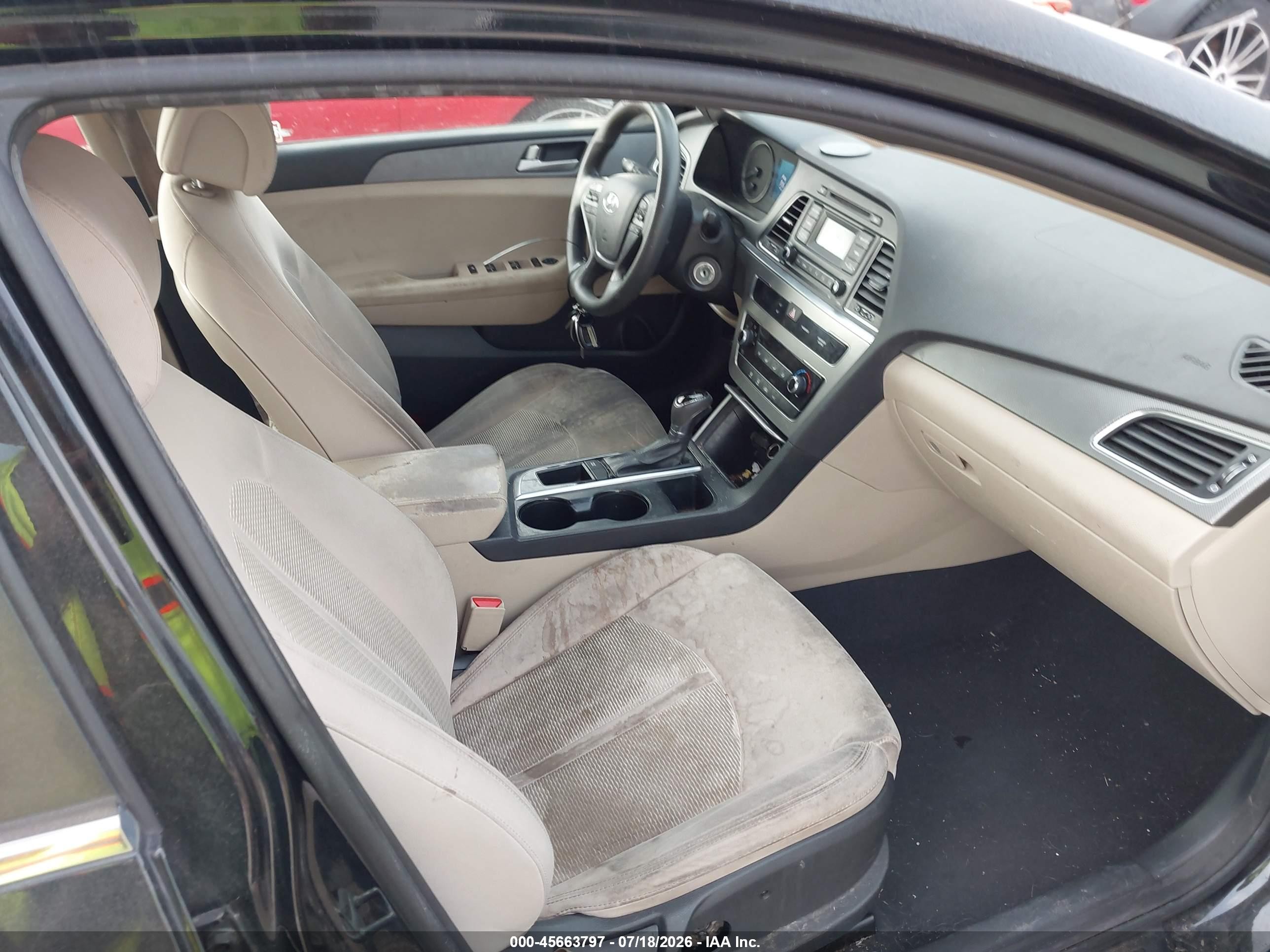 2015 Hyundai Sonata Se Черный vin: 5NPE24AF7FH123123