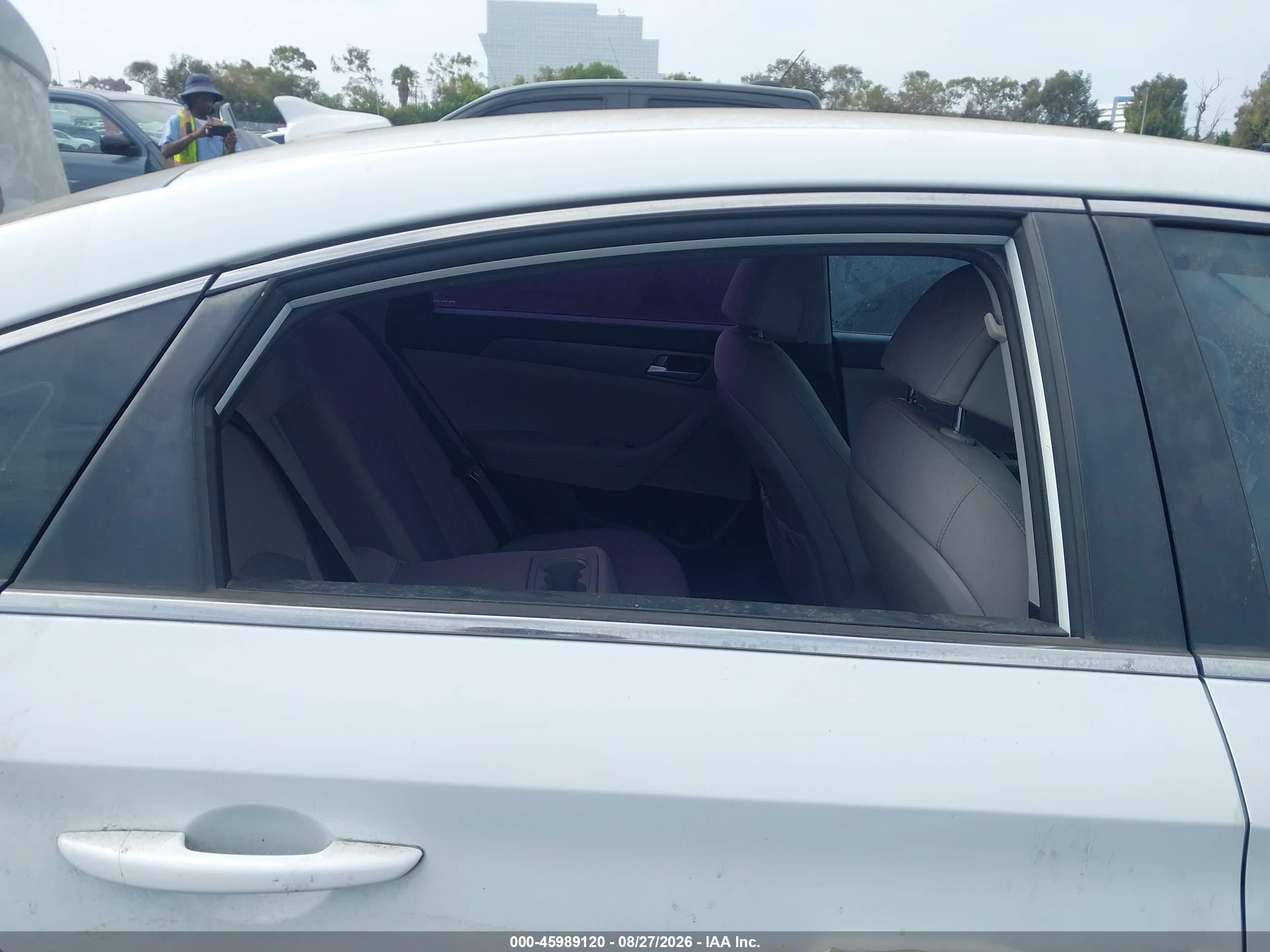2015 Hyundai Sonata Se White vin: 5NPE24AF7FH133599