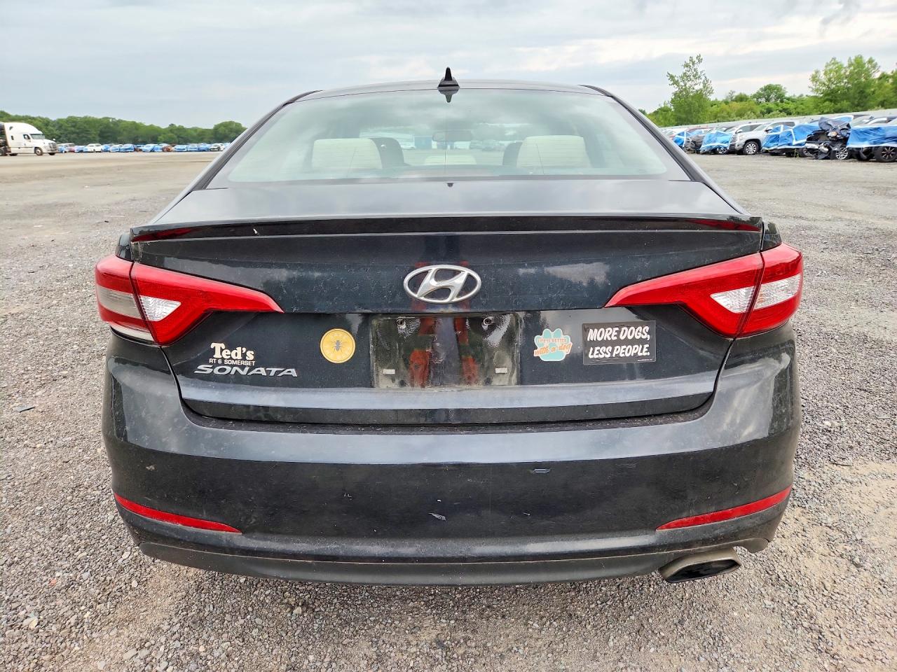 2015 Hyundai Sonata Se Черный vin: 5NPE24AF7FH142691