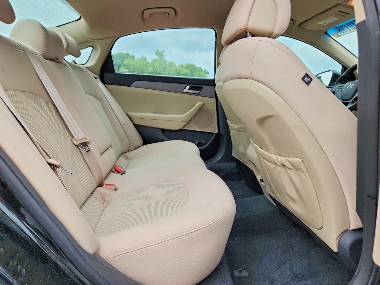 2015 Hyundai Sonata Se Черный vin: 5NPE24AF7FH142691