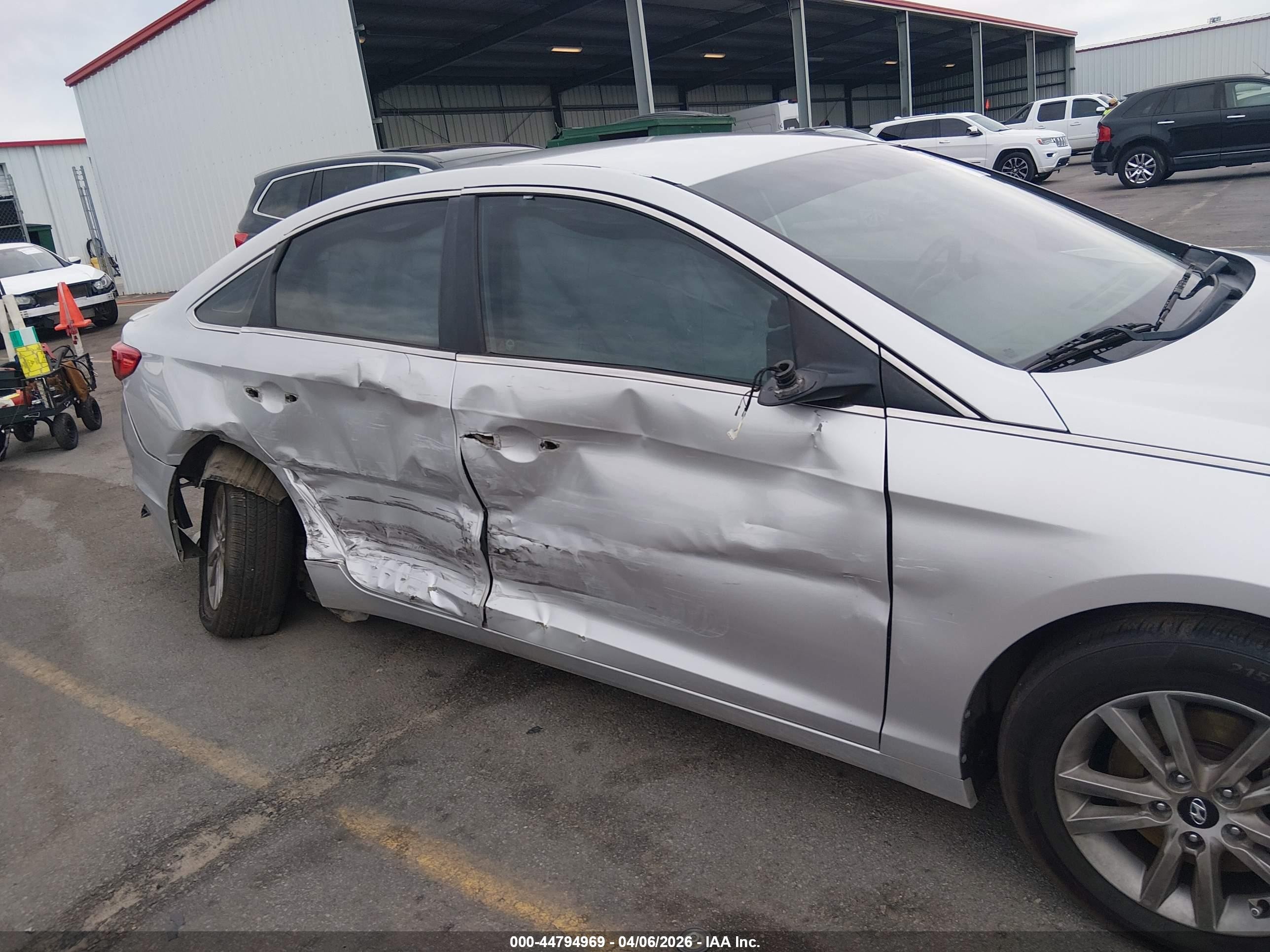 2015 Hyundai Sonata Se Silver vin: 5NPE24AF7FH155036
