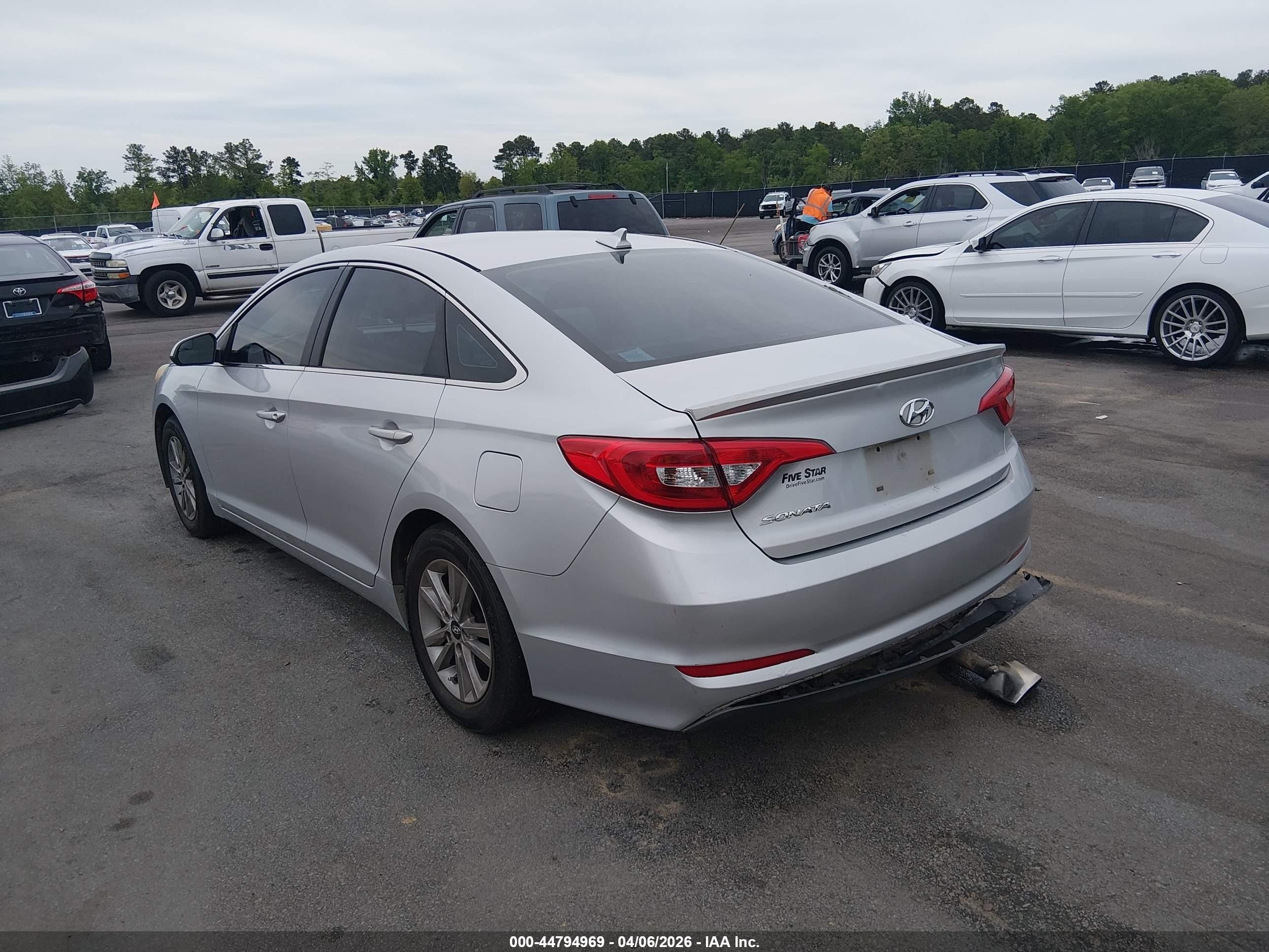 2015 Hyundai Sonata Se Silver vin: 5NPE24AF7FH155036