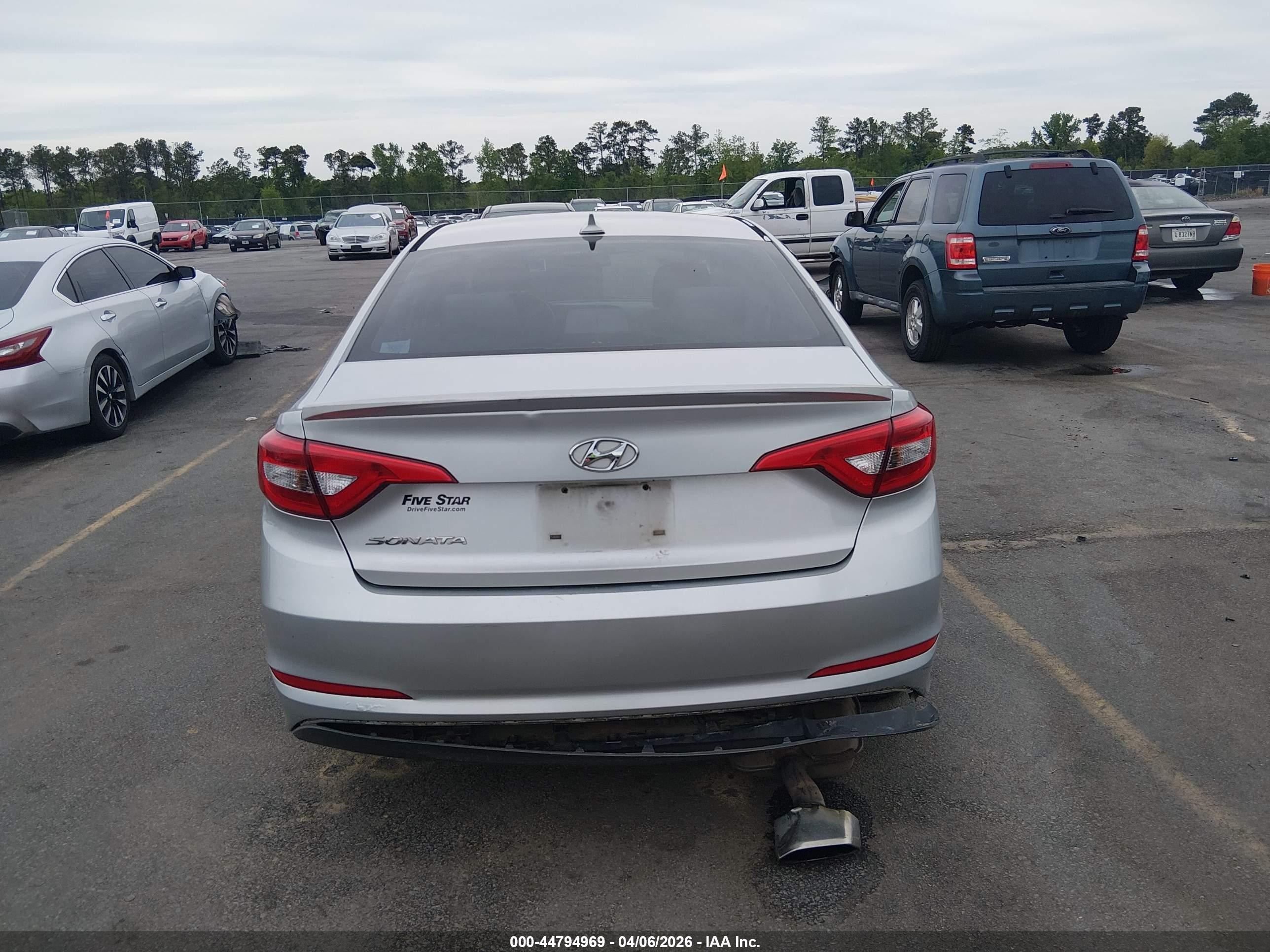 2015 Hyundai Sonata Se Silver vin: 5NPE24AF7FH155036