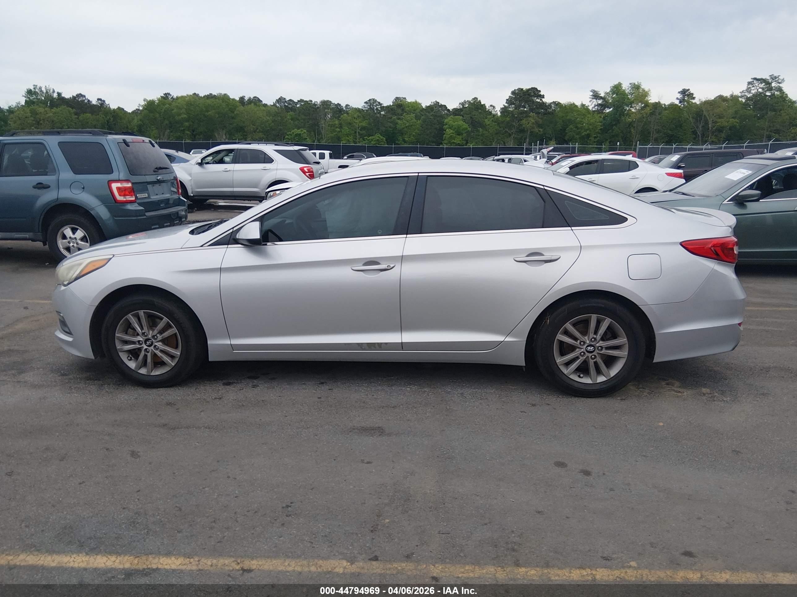 2015 Hyundai Sonata Se Silver vin: 5NPE24AF7FH155036