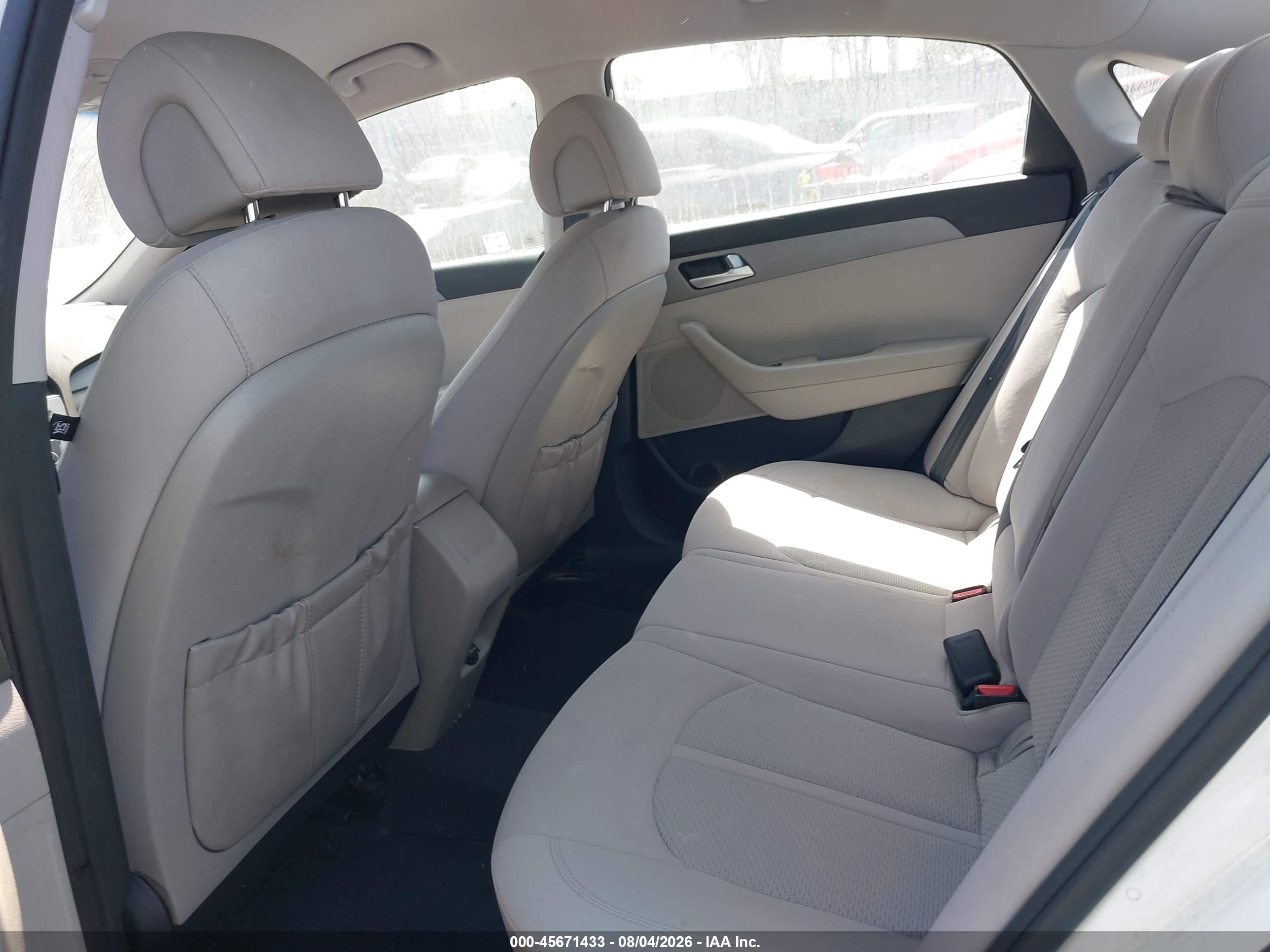 2015 Hyundai Sonata Se White vin: 5NPE24AF7FH160348