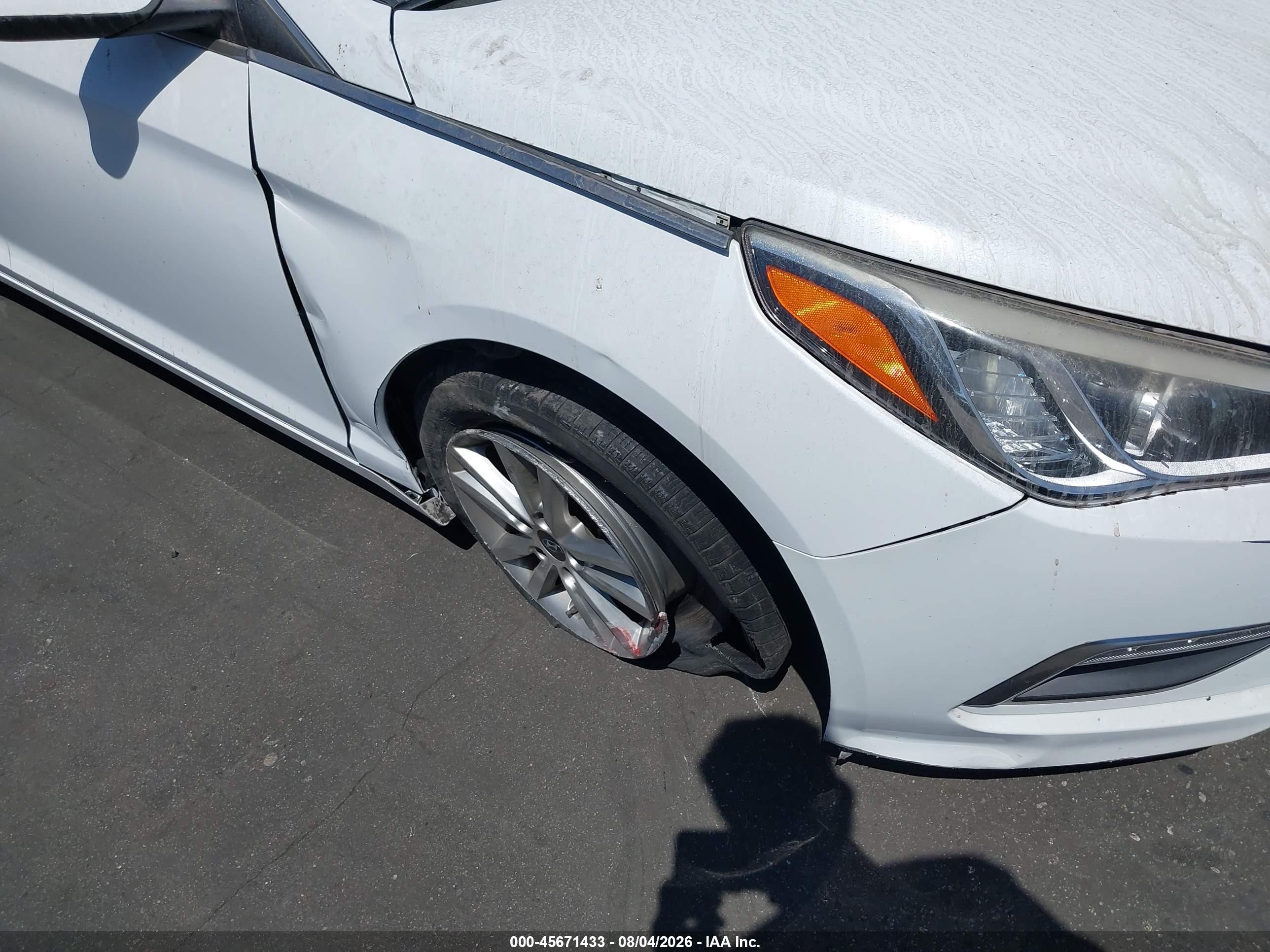 2015 Hyundai Sonata Se White vin: 5NPE24AF7FH160348