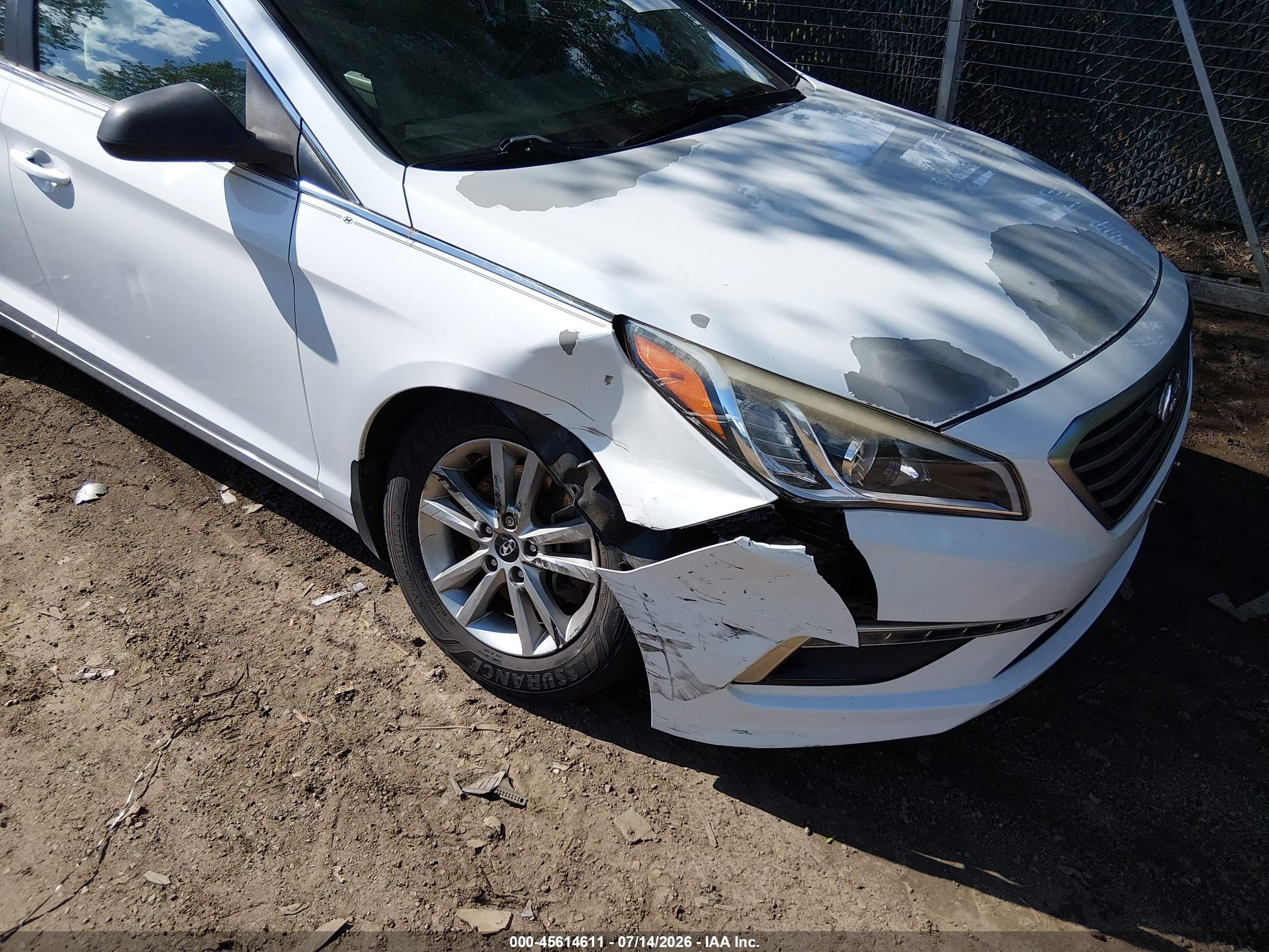 2015 Hyundai Sonata Se Белый vin: 5NPE24AF7FH161628