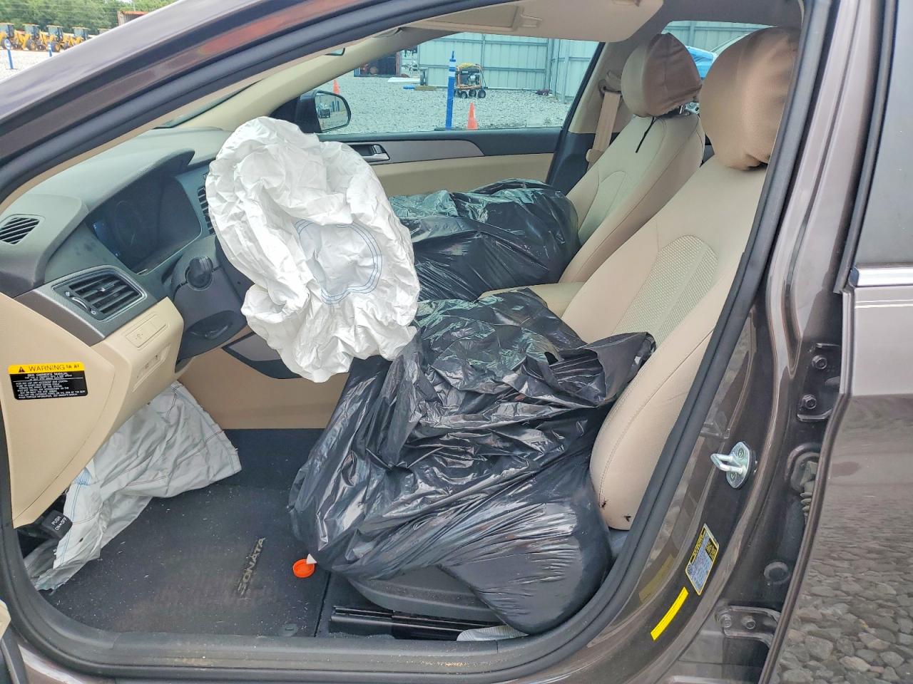 2015 Hyundai Sonata Se Charcoal vin: 5NPE24AF7FH171916