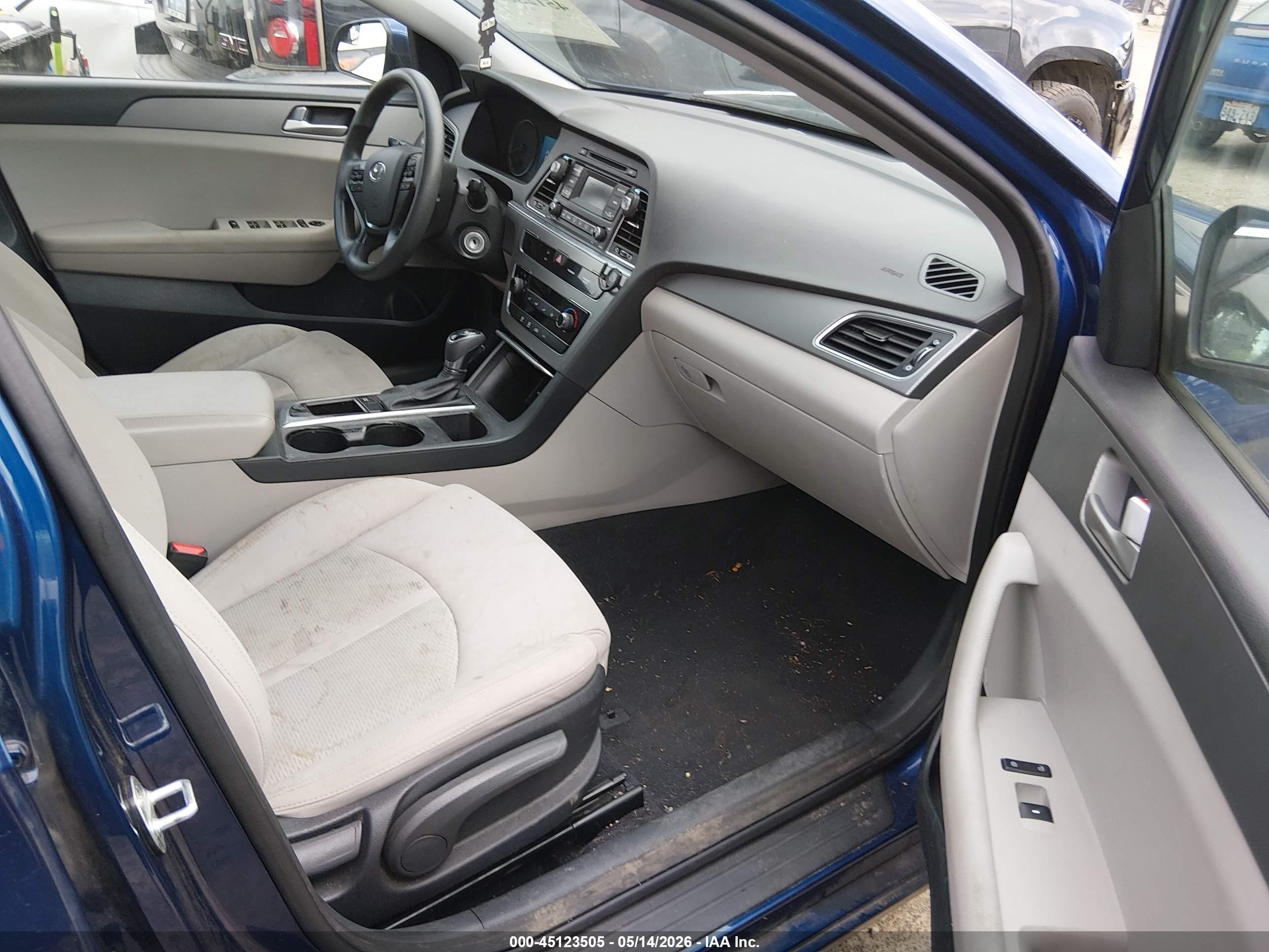 2015 Hyundai Sonata Se Blue vin: 5NPE24AF7FH177456