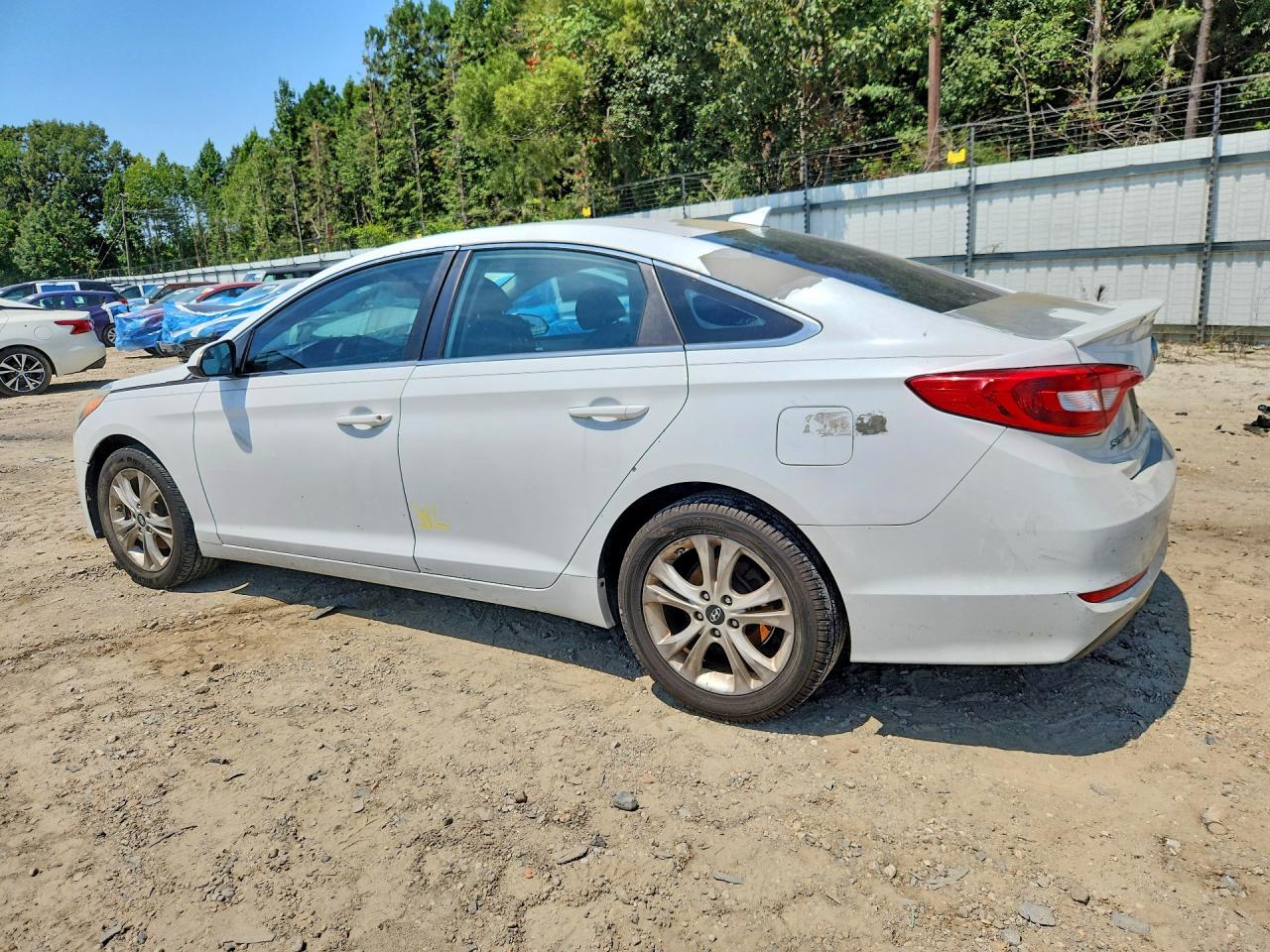 2015 Hyundai Sonata Se White vin: 5NPE24AF7FH187405