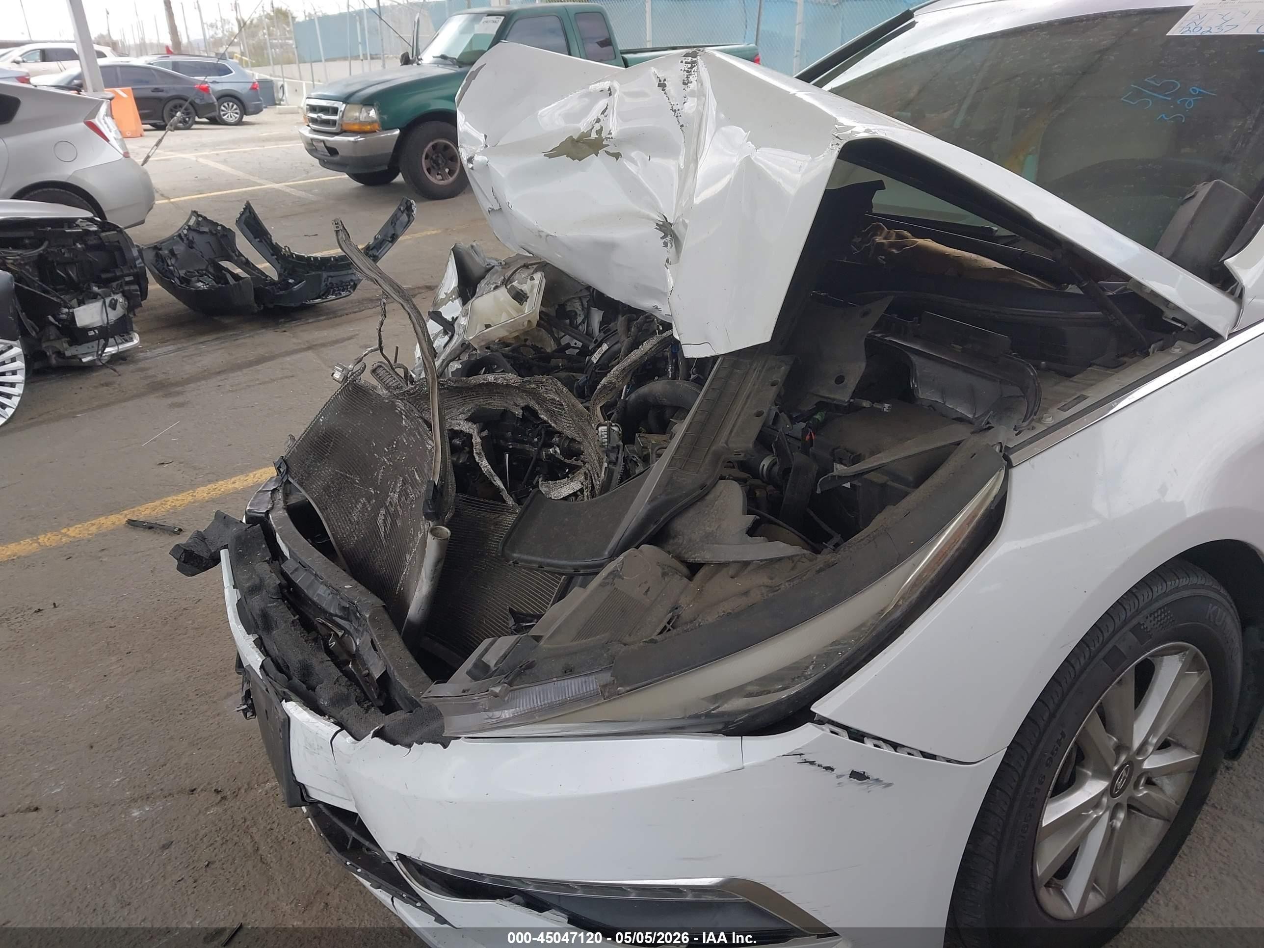 2015 Hyundai Sonata Se White vin: 5NPE24AF7FH190188