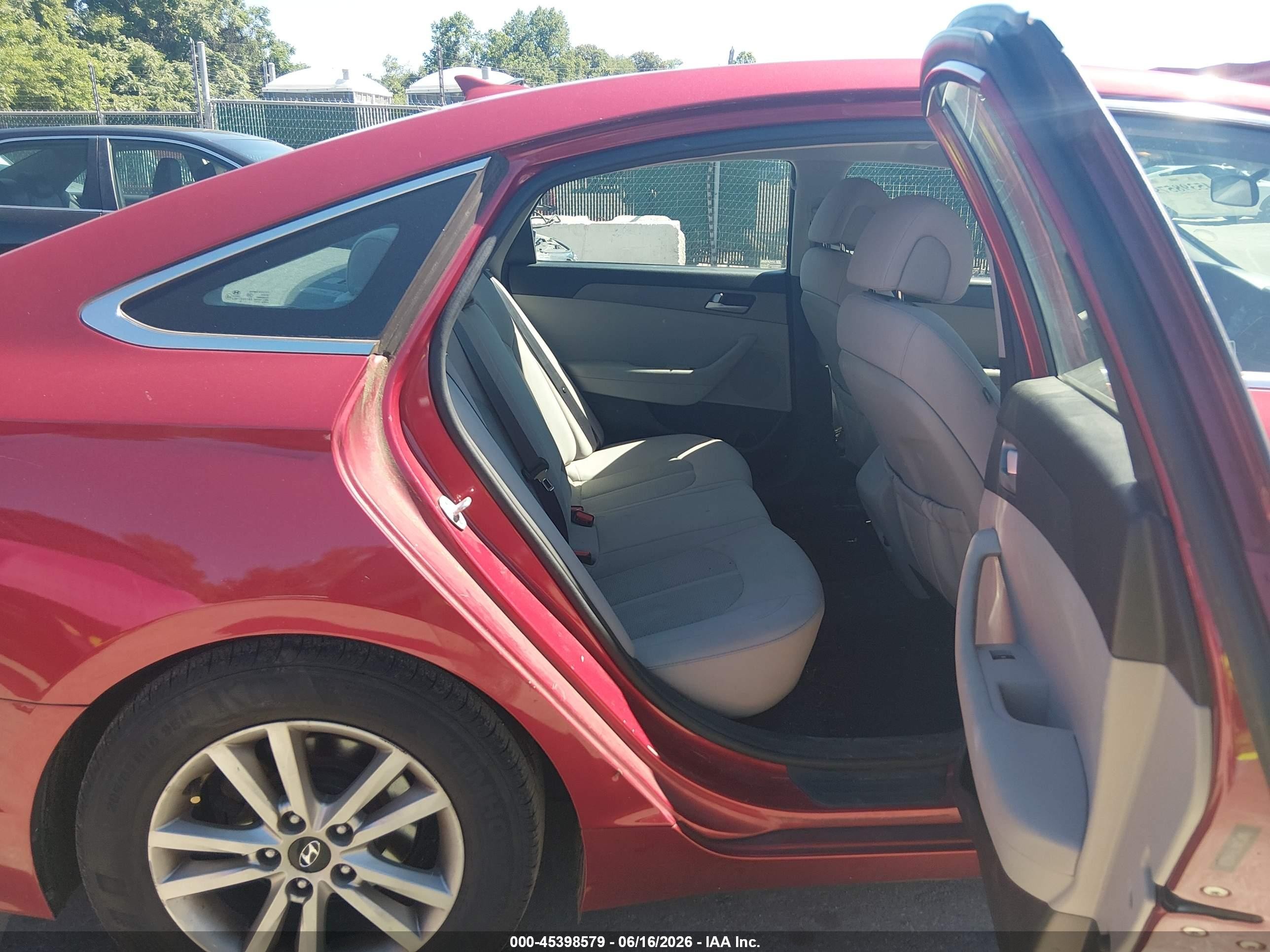 2015 Hyundai Sonata Se Red vin: 5NPE24AF7FH190739
