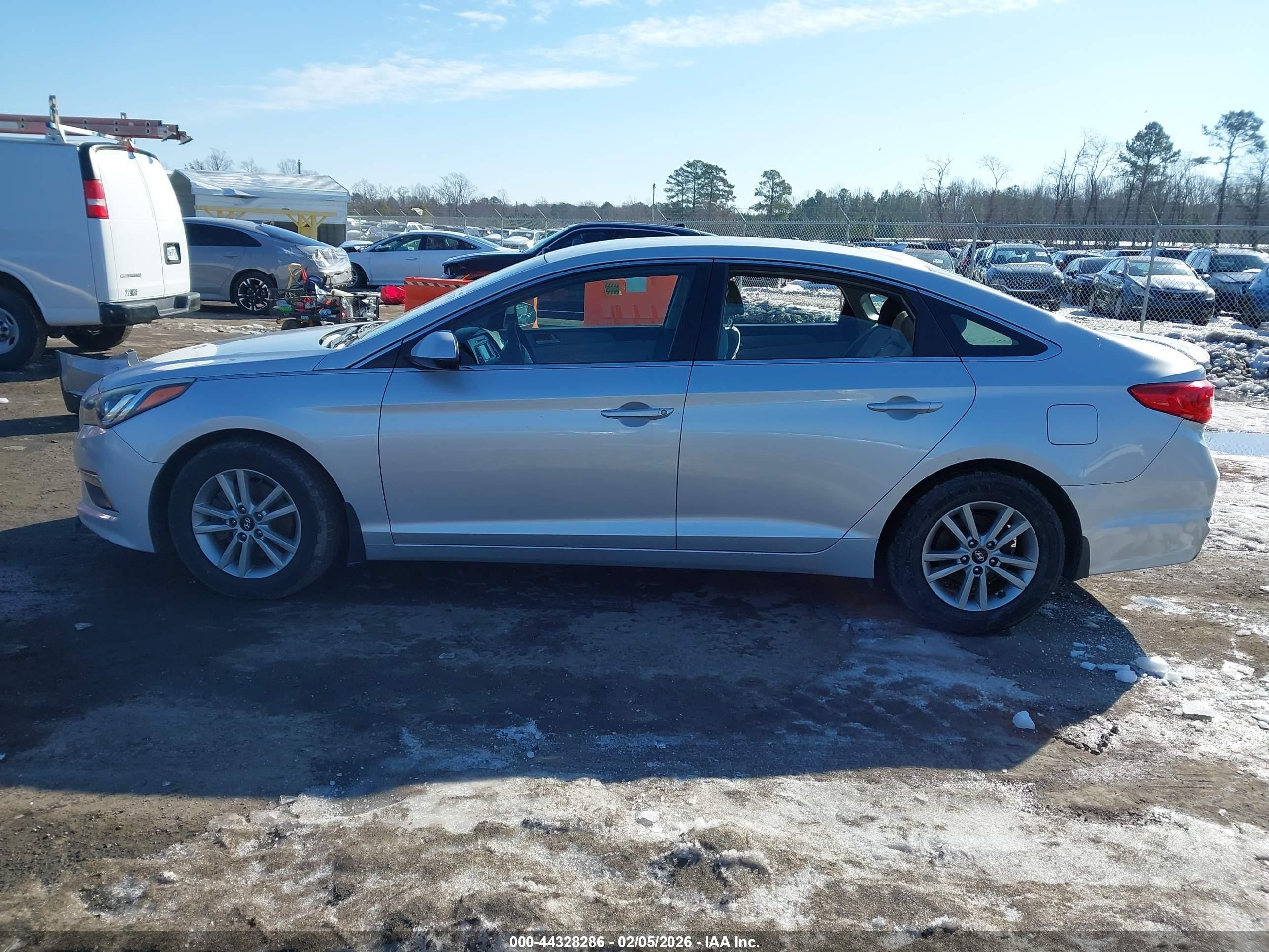 2015 Hyundai Sonata Se Silver vin: 5NPE24AF7FH199084