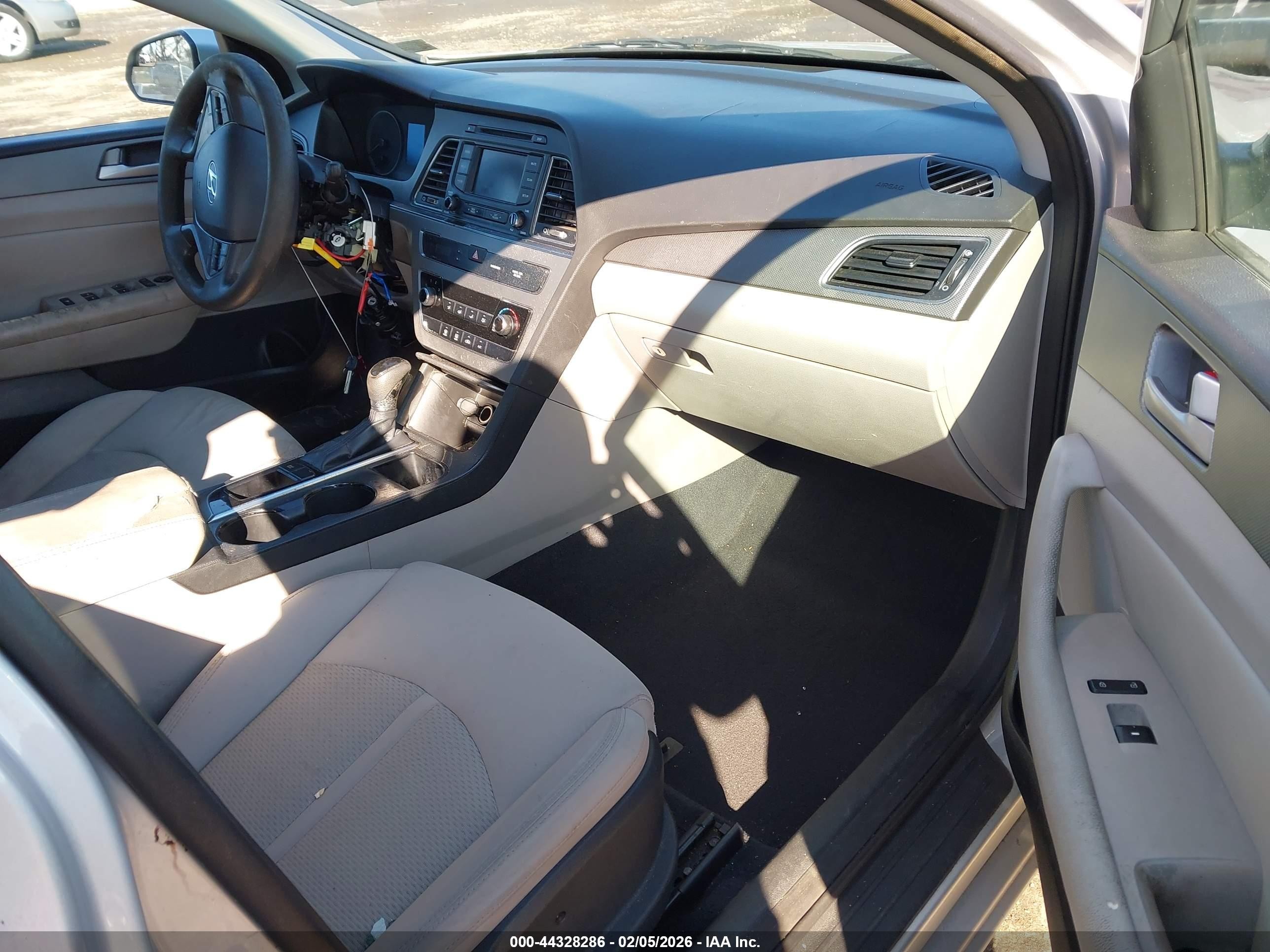 2015 Hyundai Sonata Se Silver vin: 5NPE24AF7FH199084