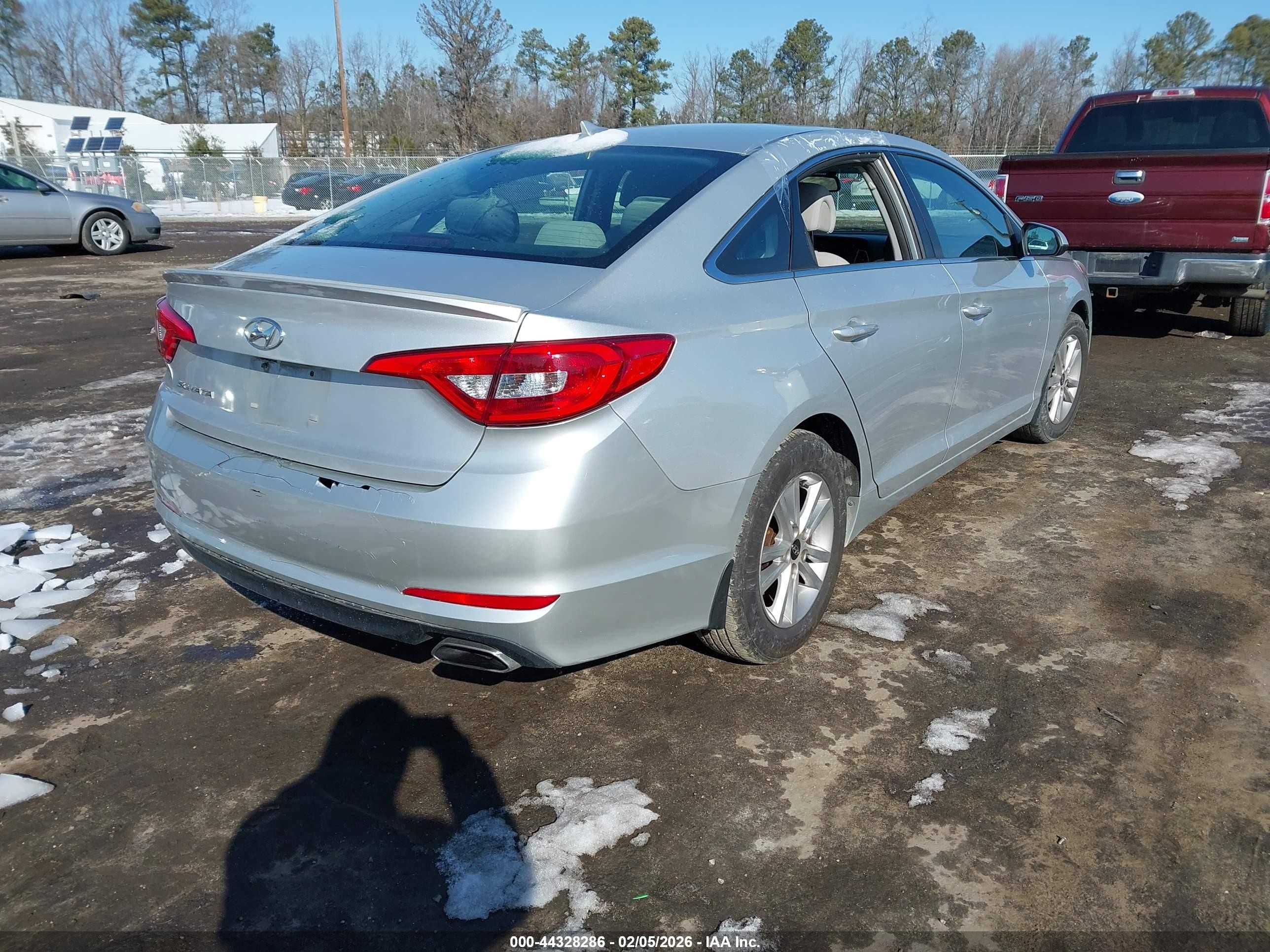 2015 Hyundai Sonata Se Silver vin: 5NPE24AF7FH199084