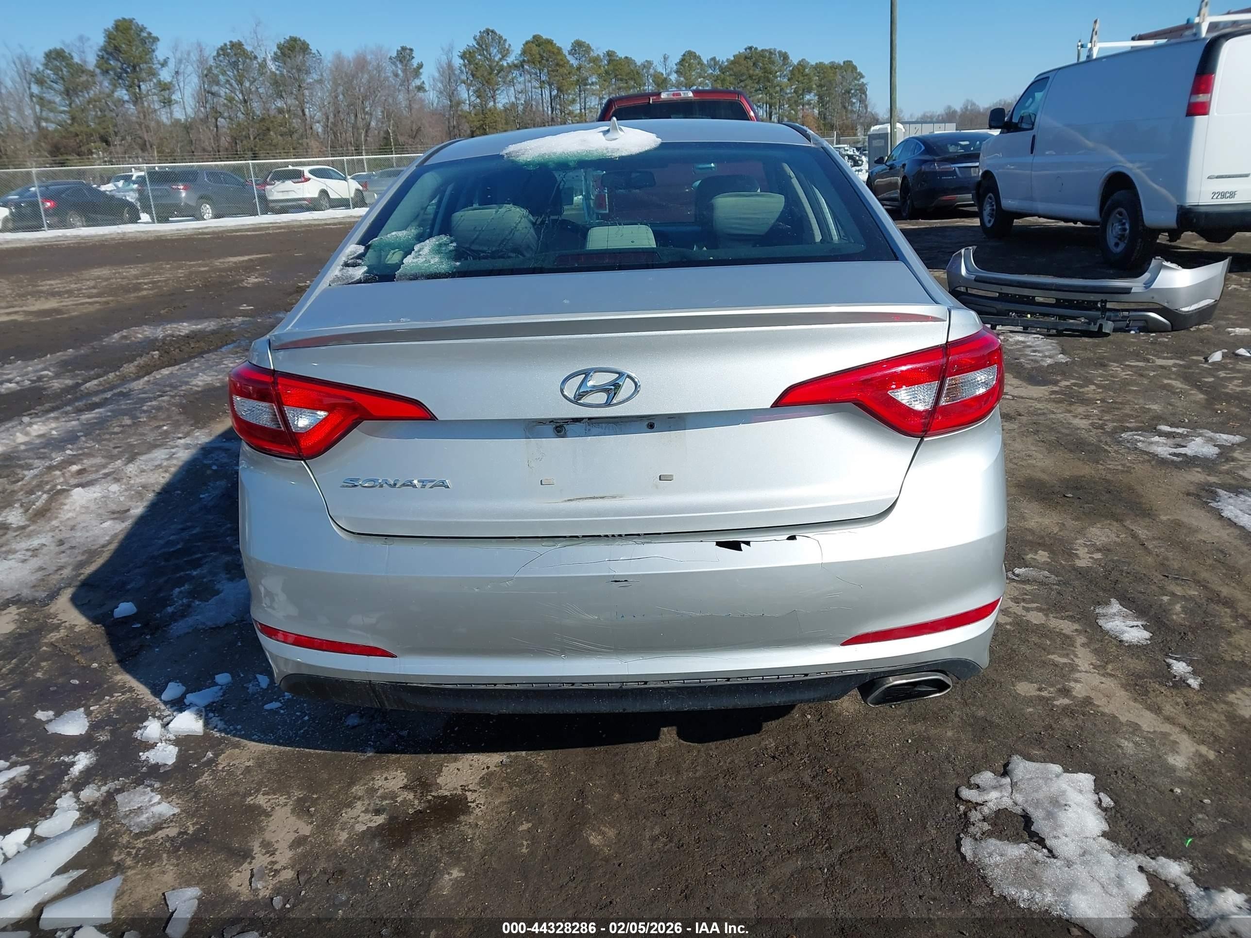 2015 Hyundai Sonata Se Silver vin: 5NPE24AF7FH199084