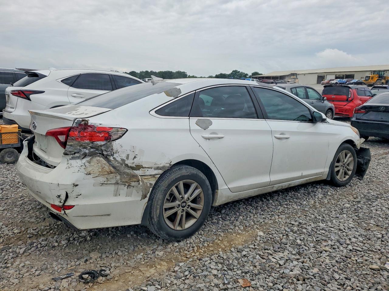 2015 Hyundai Sonata Se Белый vin: 5NPE24AF7FH206017