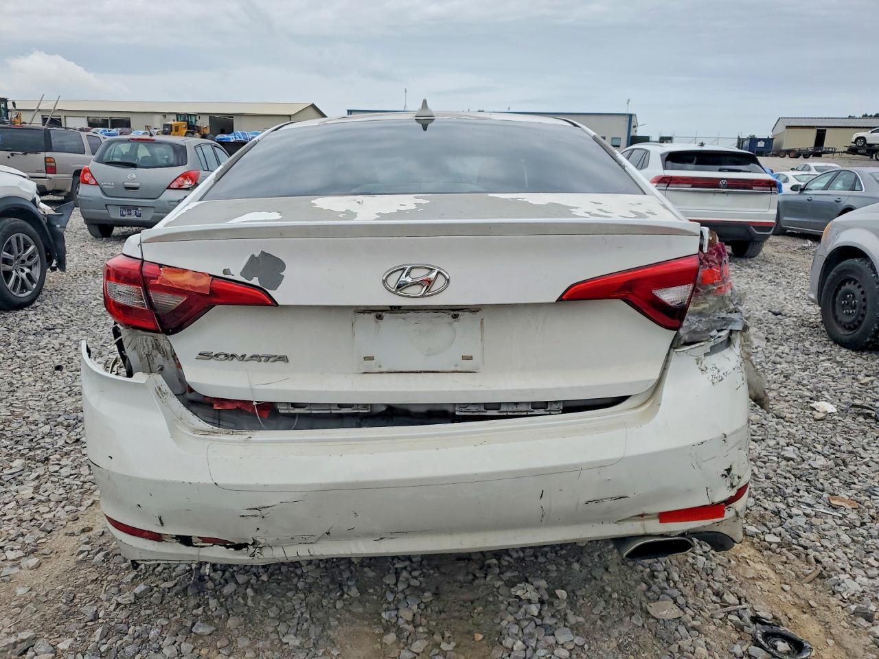 2015 Hyundai Sonata Se Белый vin: 5NPE24AF7FH206017